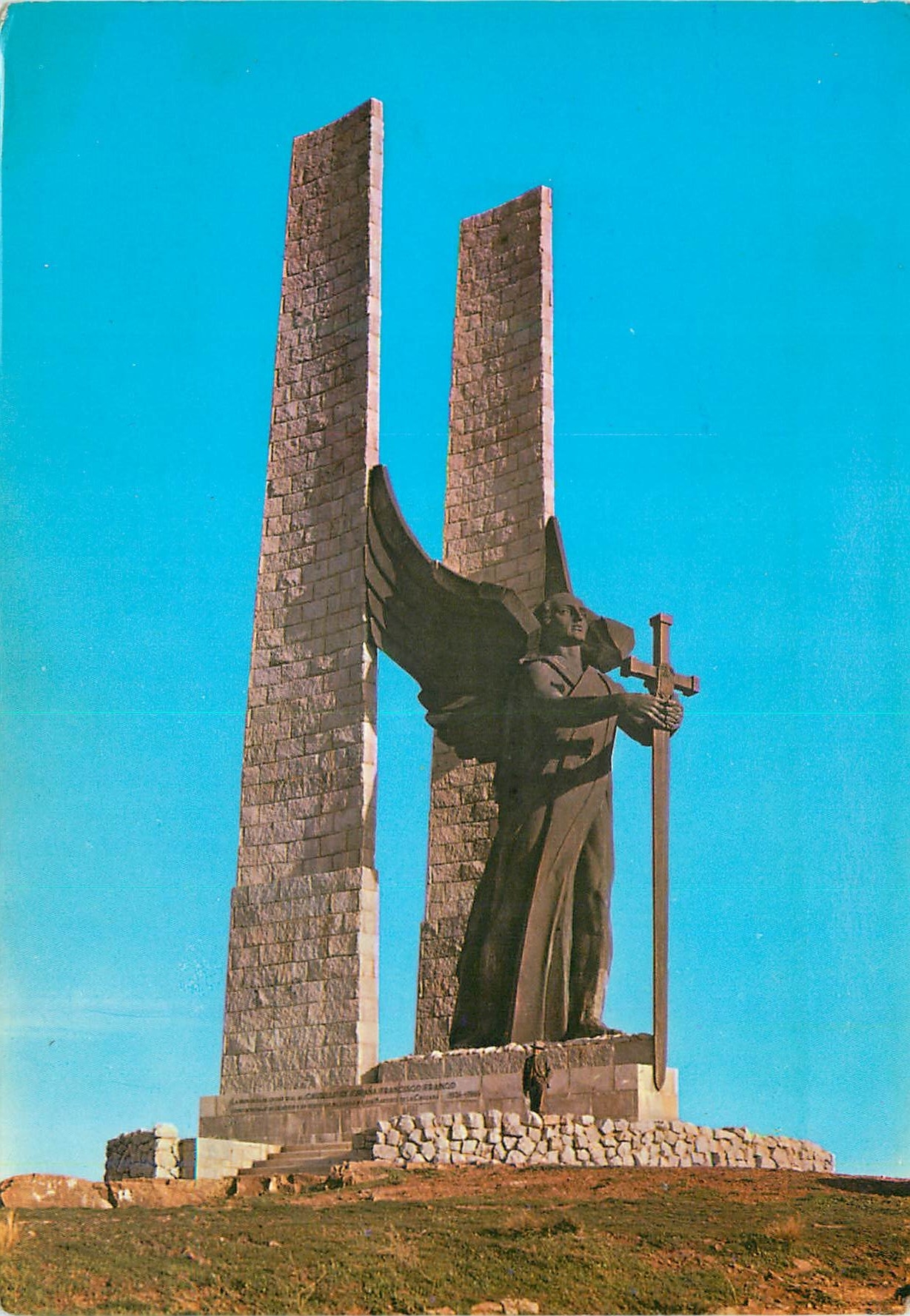 CPM Valdepenas Angel de la Victoire 