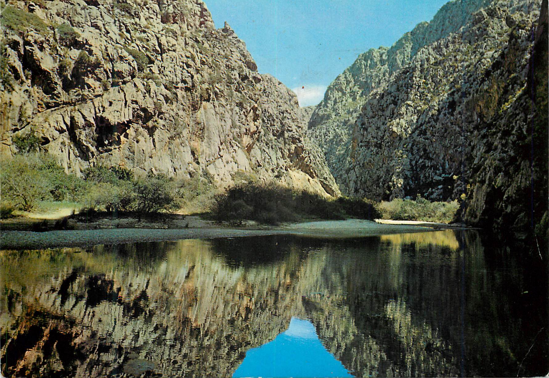 CPM La Calobra Mallorca Torrente de Pareys Detail interieur 