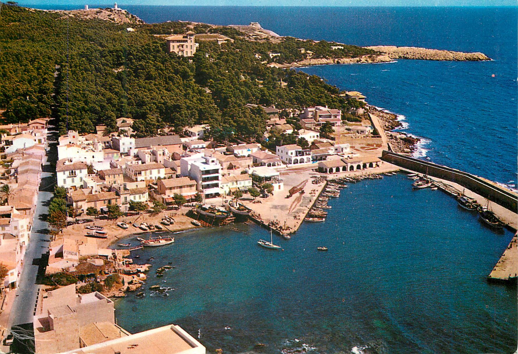 CPM Mallorca Baleares Espana Cala Ratjada Vista aerea du su puerto 
