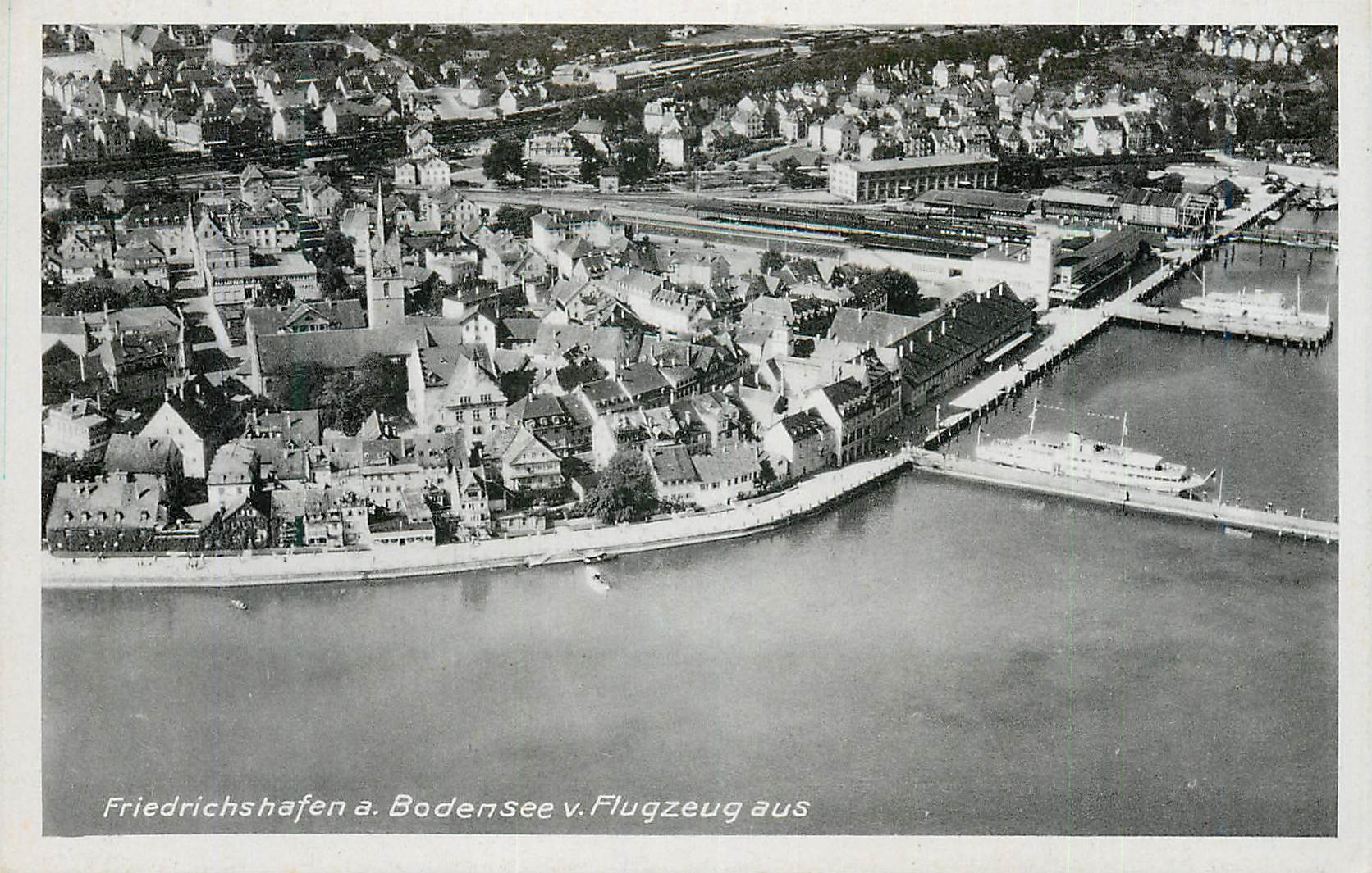 CPM Friedrichshafen a Bodensee v Flugzeug aus Bateaux