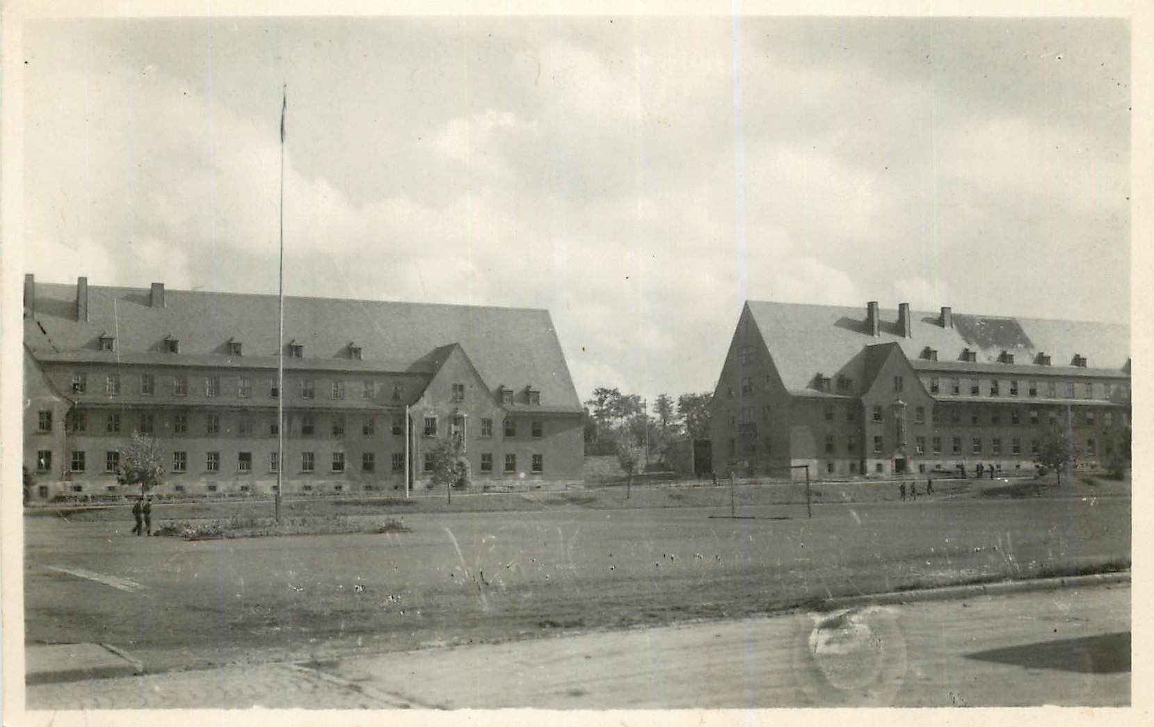 Bergzabern - Caserne du Génie — Zône Française d'Occupation en Allemagne
