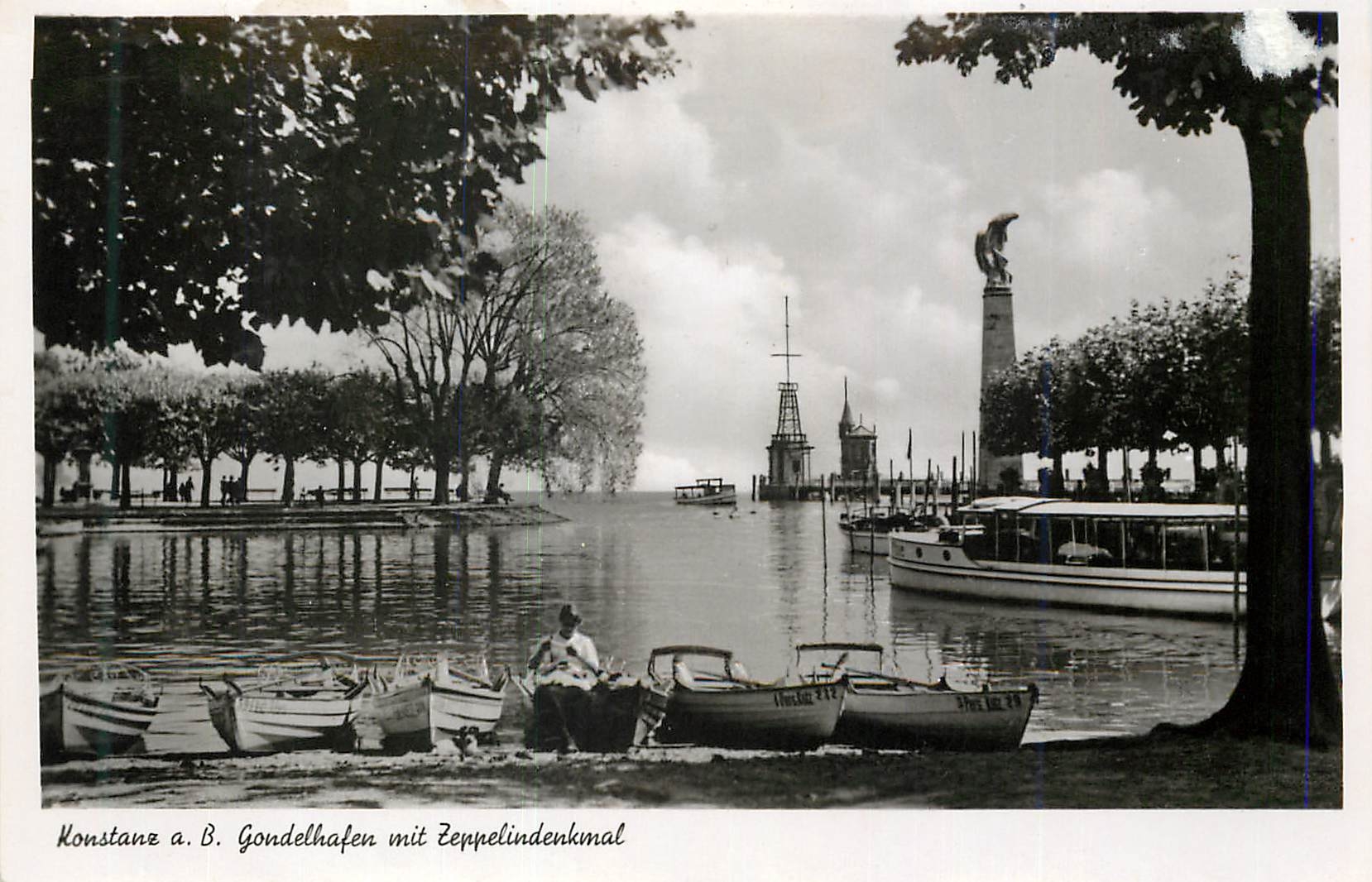 CPM Konstanz a B Gondelhafen mit Zeppelindenkmal Bateaux