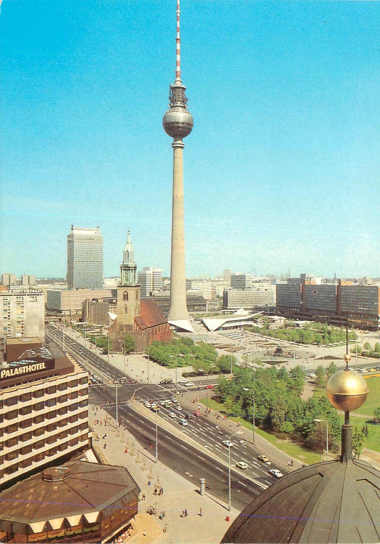 CPM Berlin Hauptsdadt der DDR Vue de cathedrale 