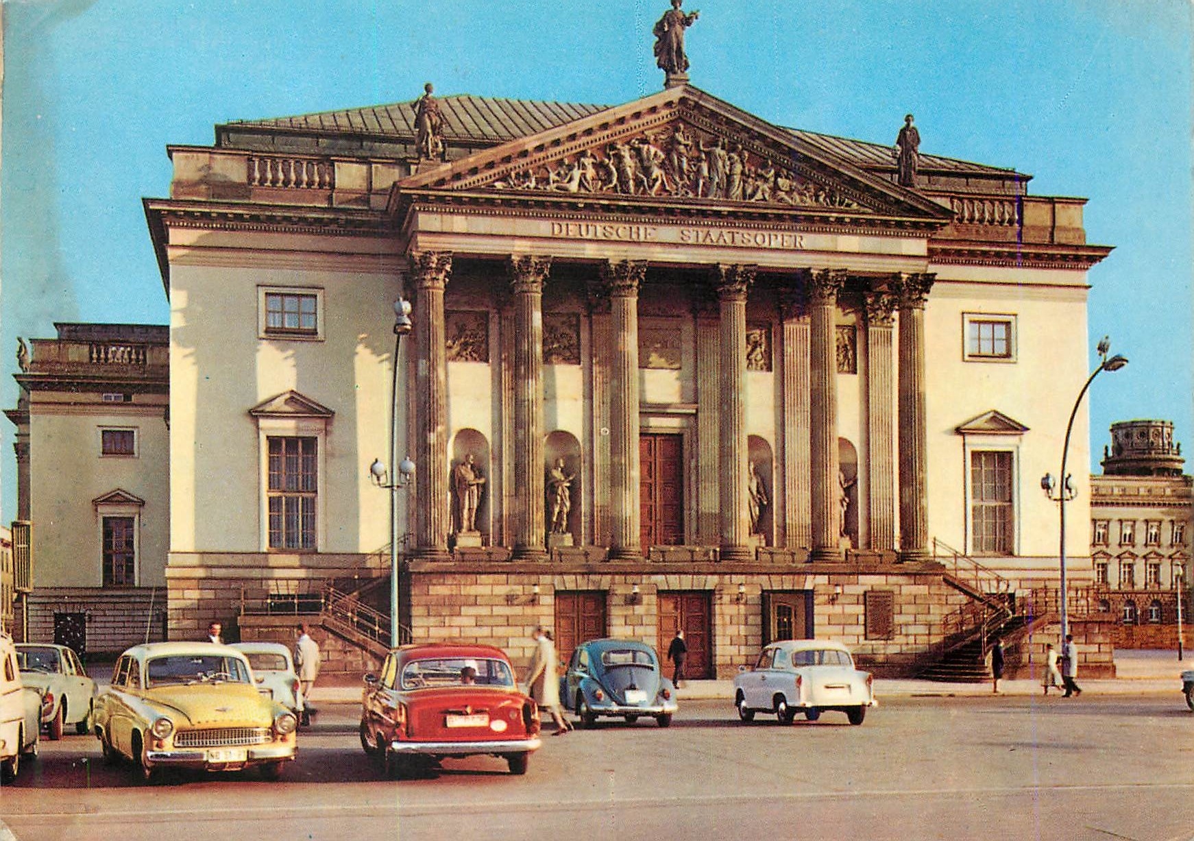 CPM Berlin Hauptstadt der DDR L Opera National Allemand 