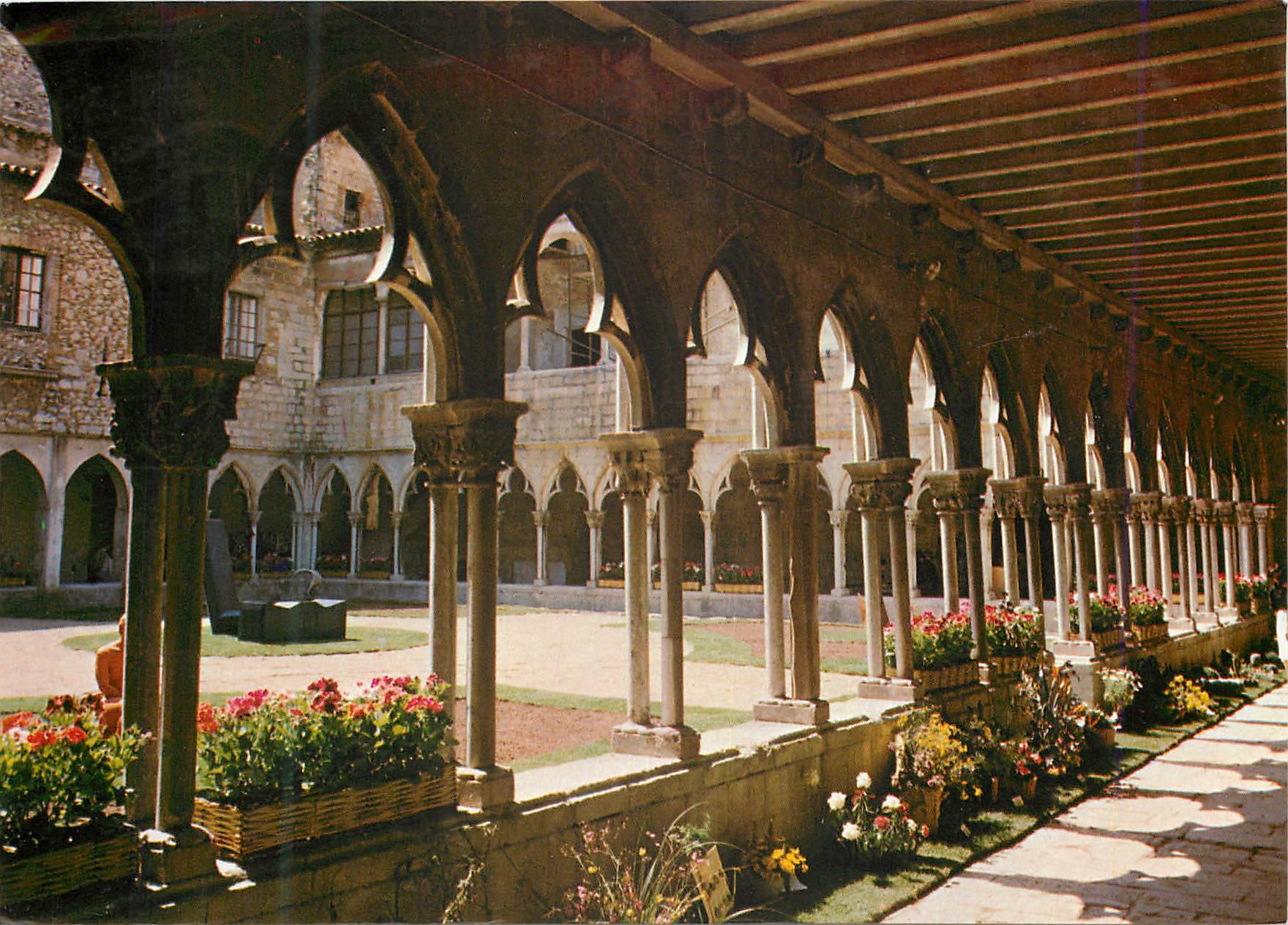 CPM Claustro de Sto Domingo Esposition de Flores Girona