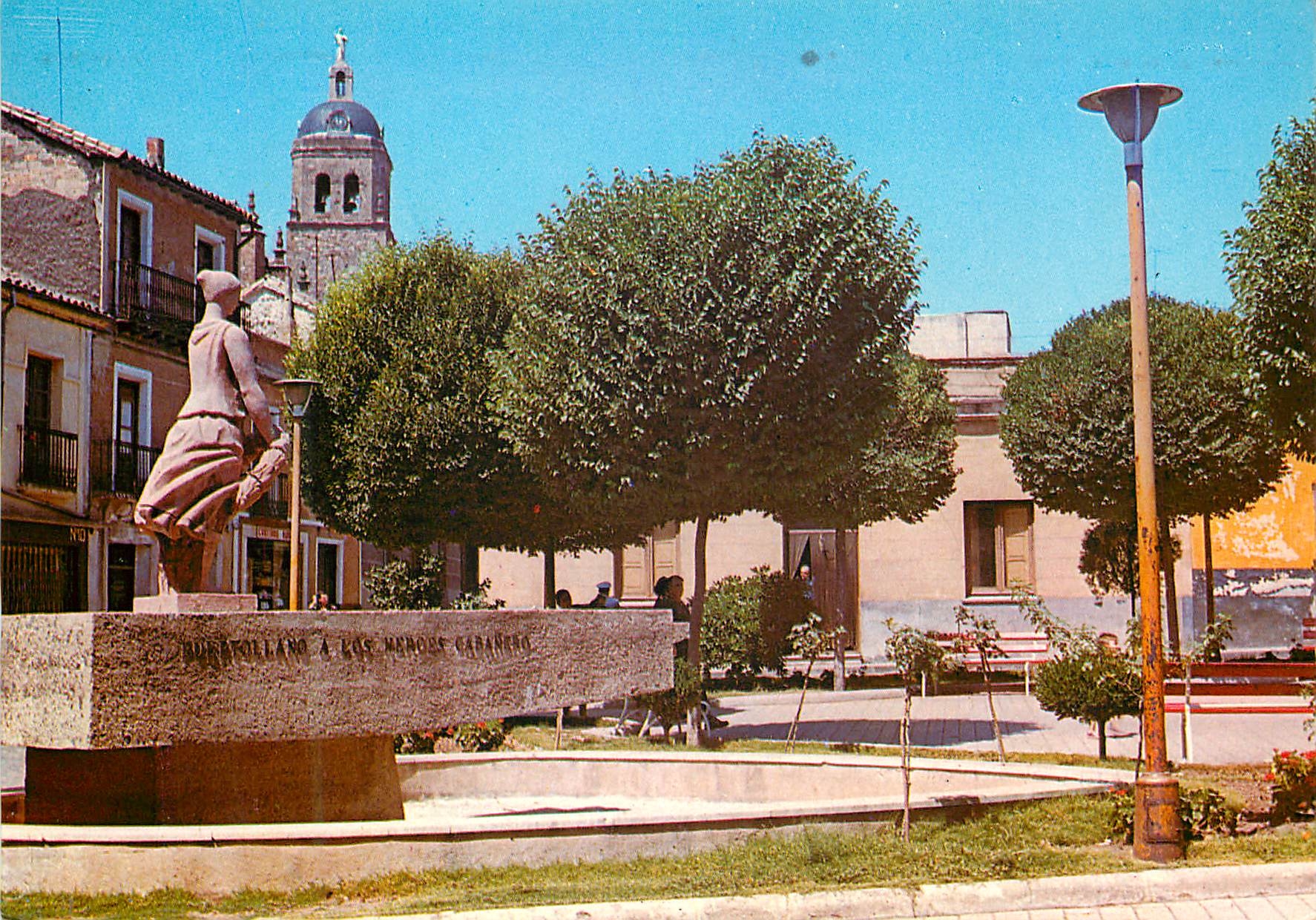 CPM Picatollano Monument aux heros Cabafiere