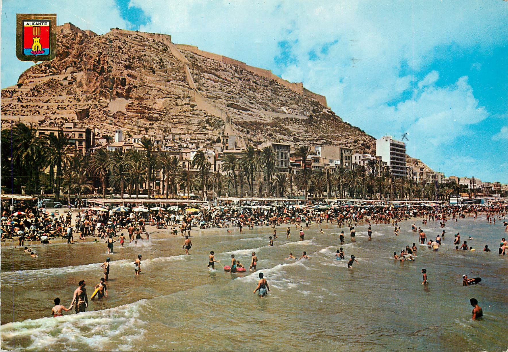 CPM Alicante  plage de postiguet chateau de saint barbara