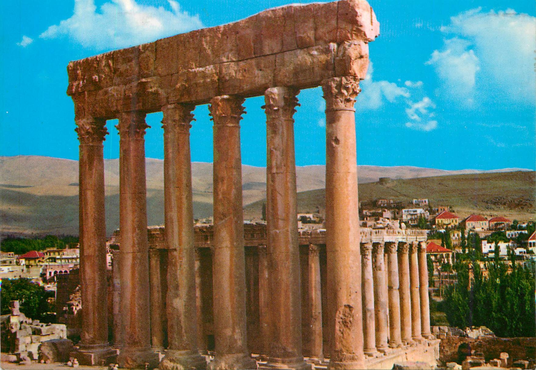 CPM Lebanon Baalbeck Les colonnes de jupiter et temple de bacchus