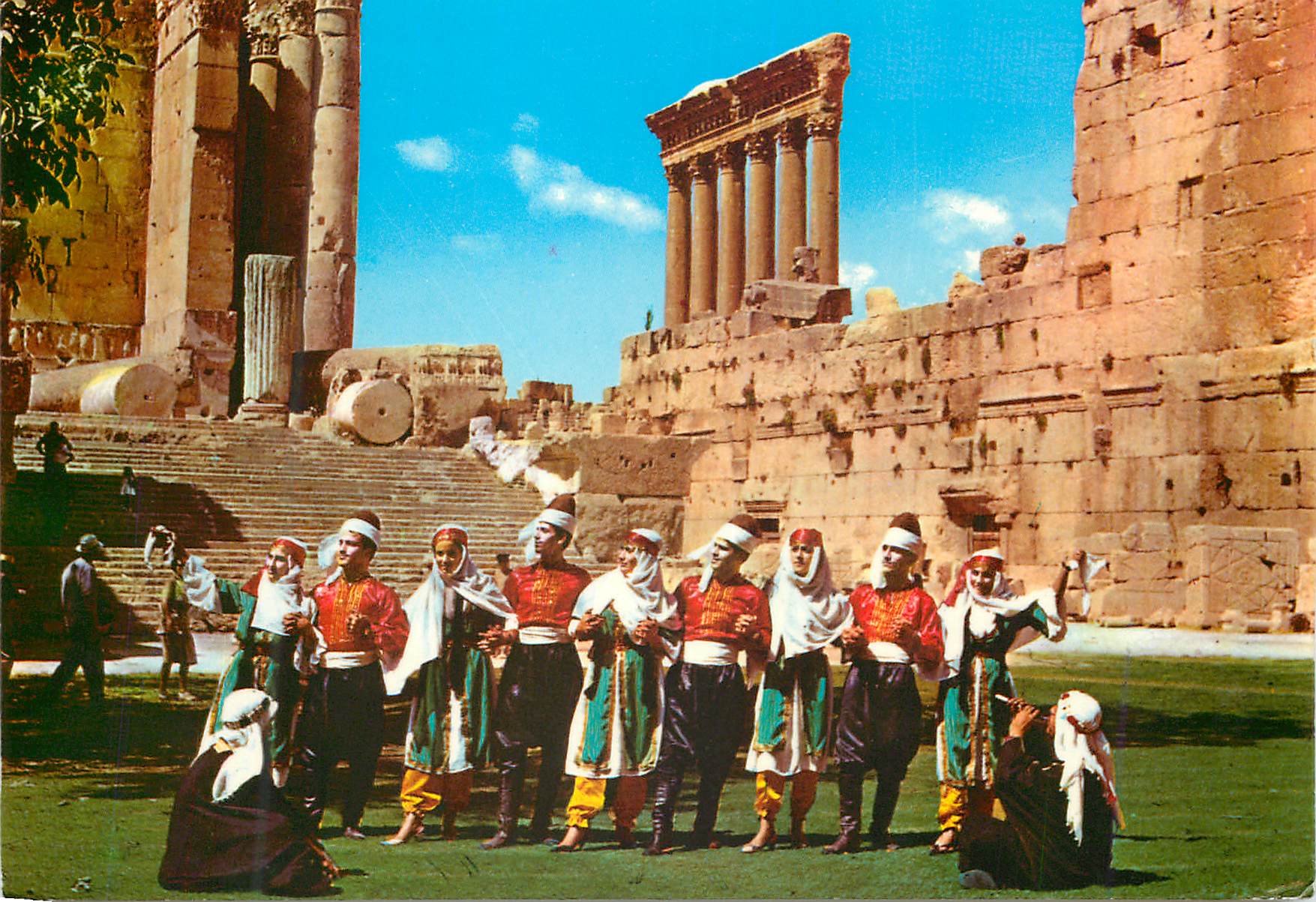 CPM Lebanon Baalbeck danseurs folklorique Libanaise