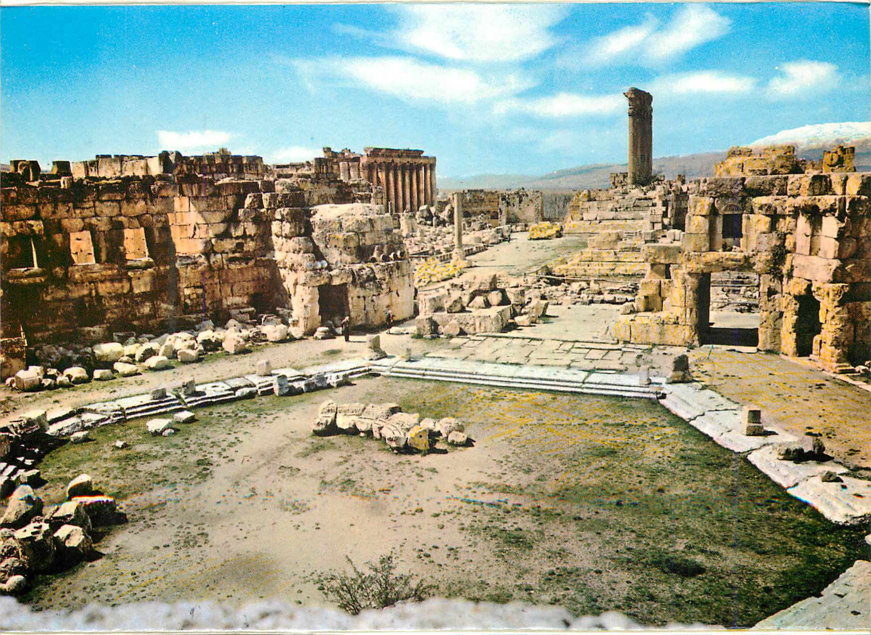 CPM Lebanon Baalbeck la cour Hexagonale