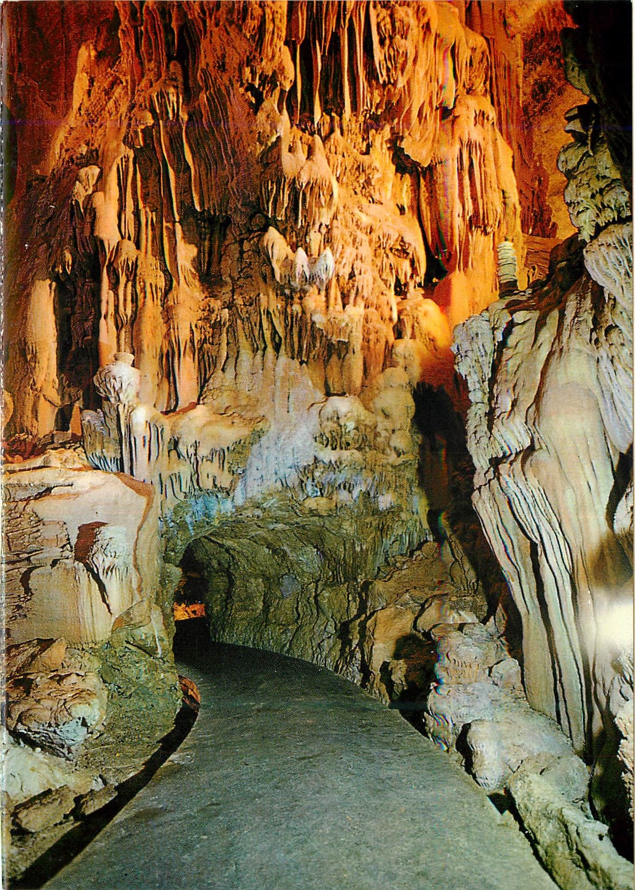 CPM Lebanon Jilta grotte upper Gallery sous le grand pilier