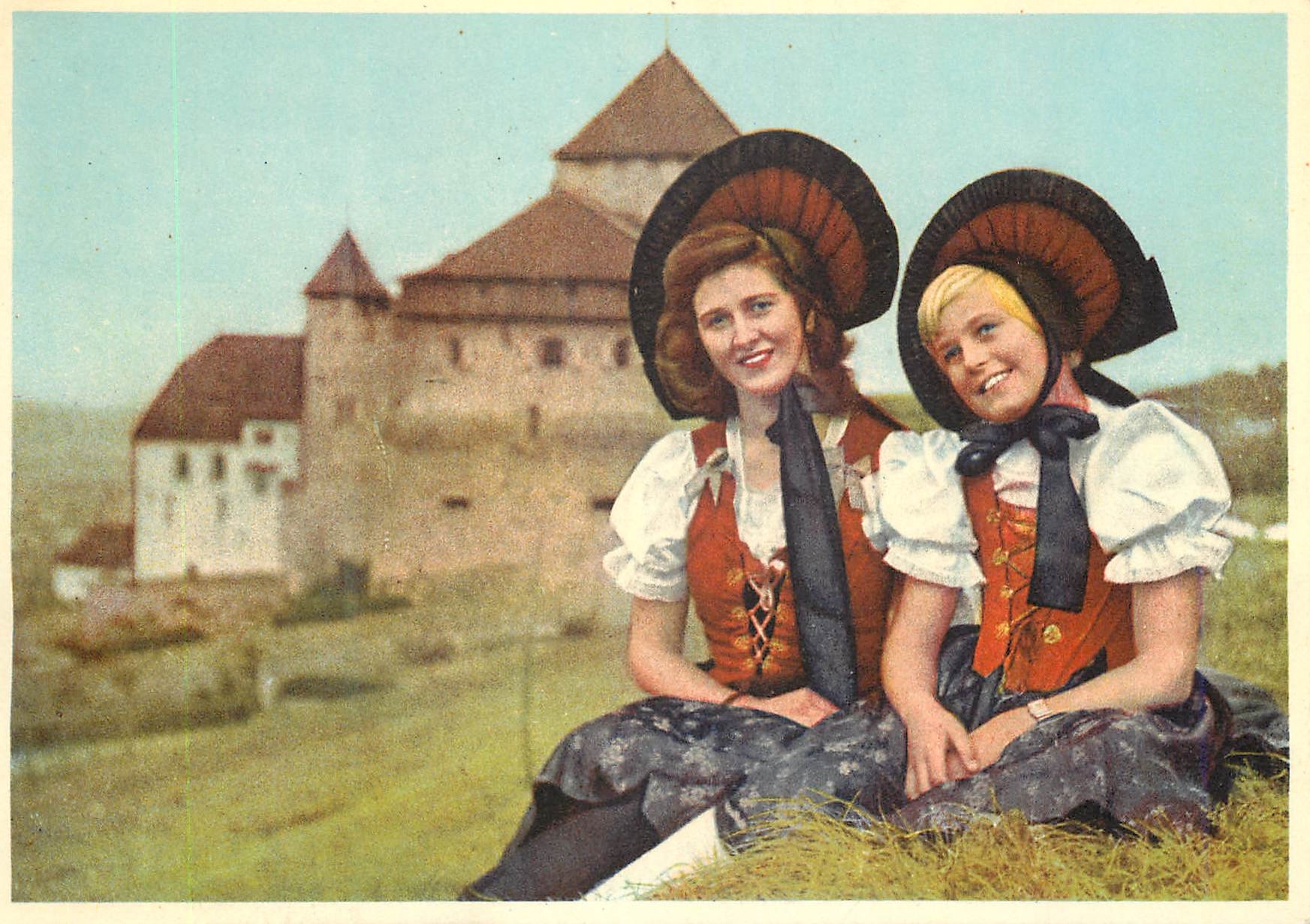 CPM Furstentum liechtenstein national-tracht und schloss vaduz Baroness