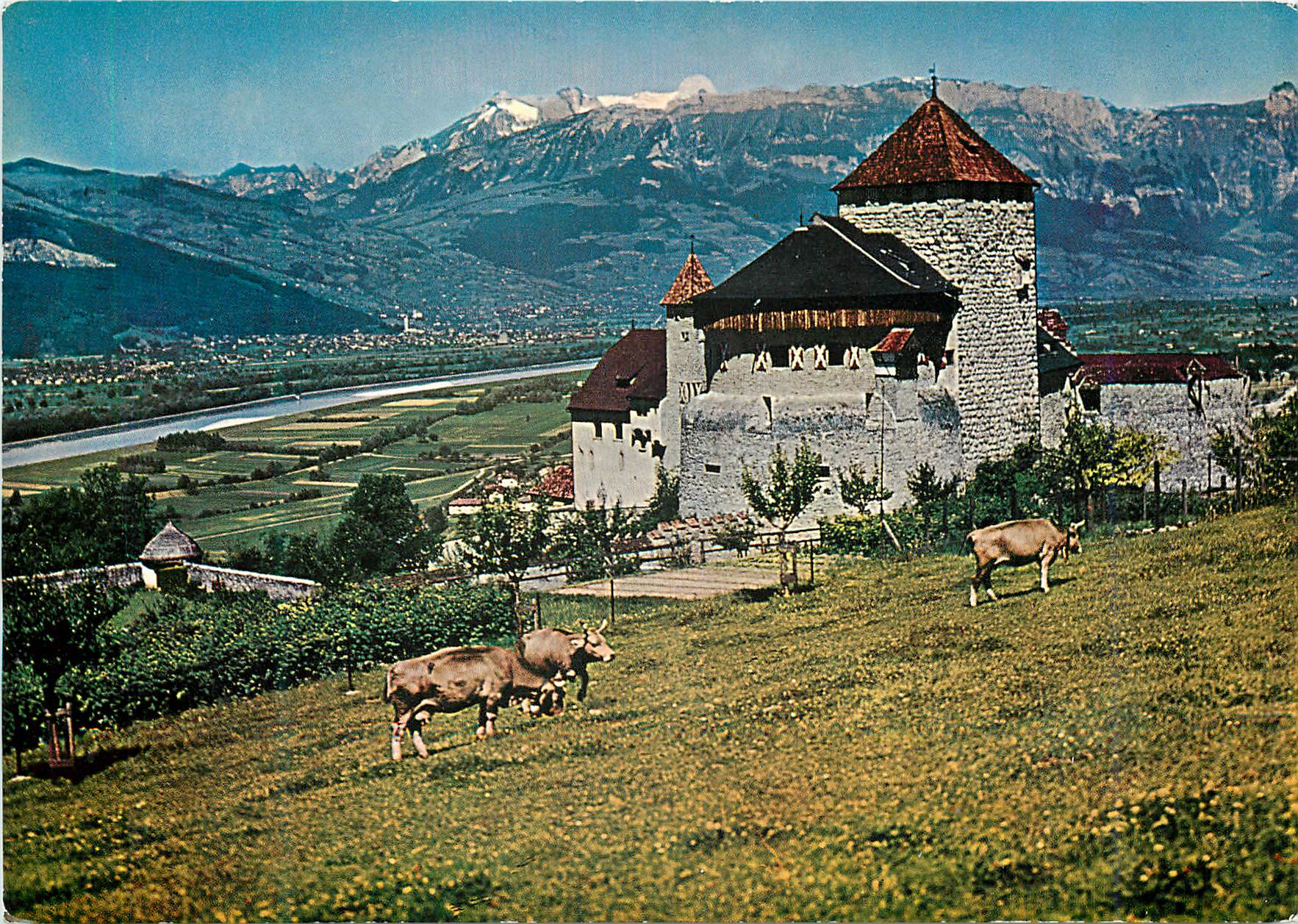 CPM Schloss castle chateau Vaduz rheintal rhine valley