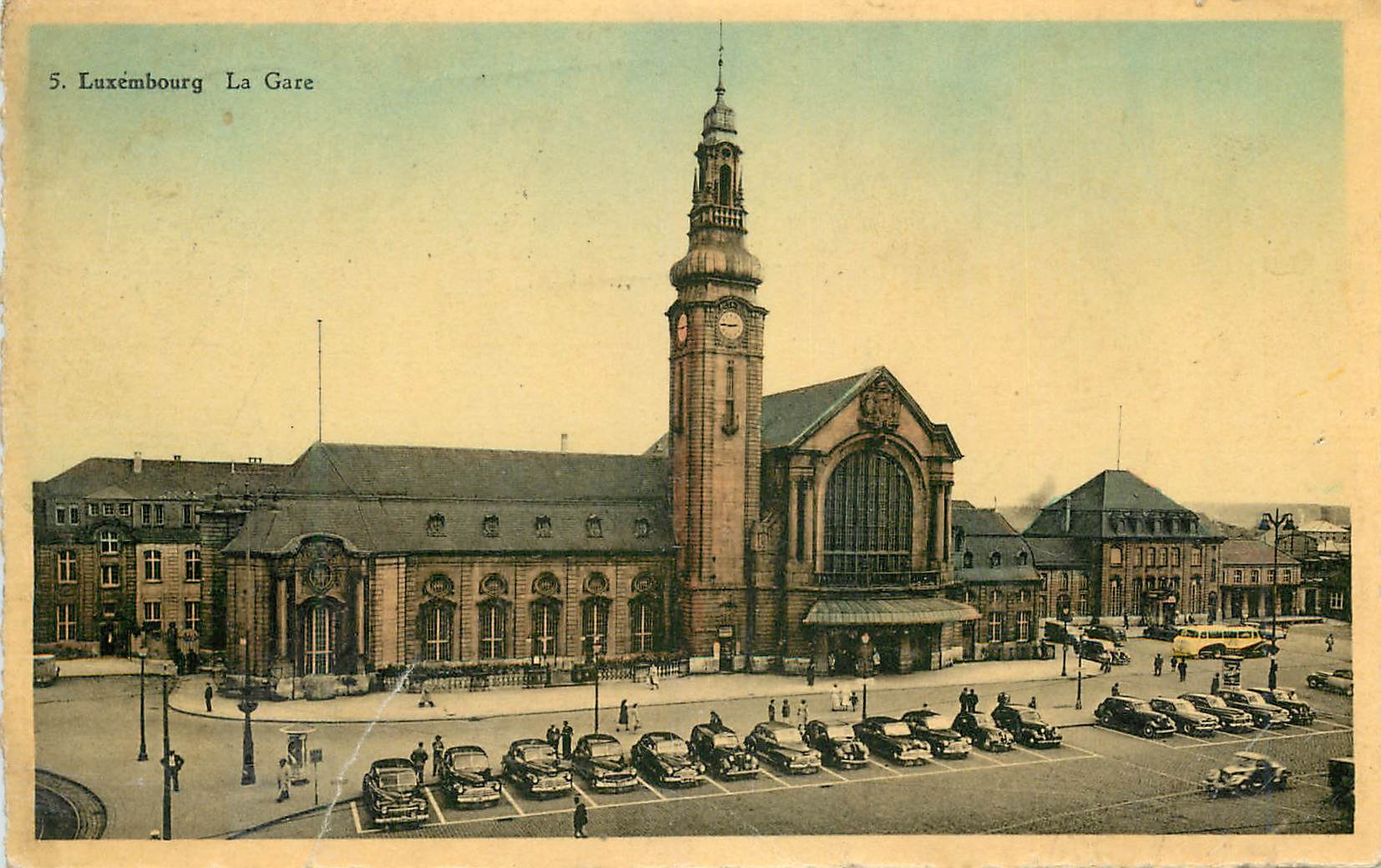 Luxemburg Bahnhof — Ansicht des Bahnhofs mit Parkplatz — Édit. L’Hecmbeekeoise, Brüssel