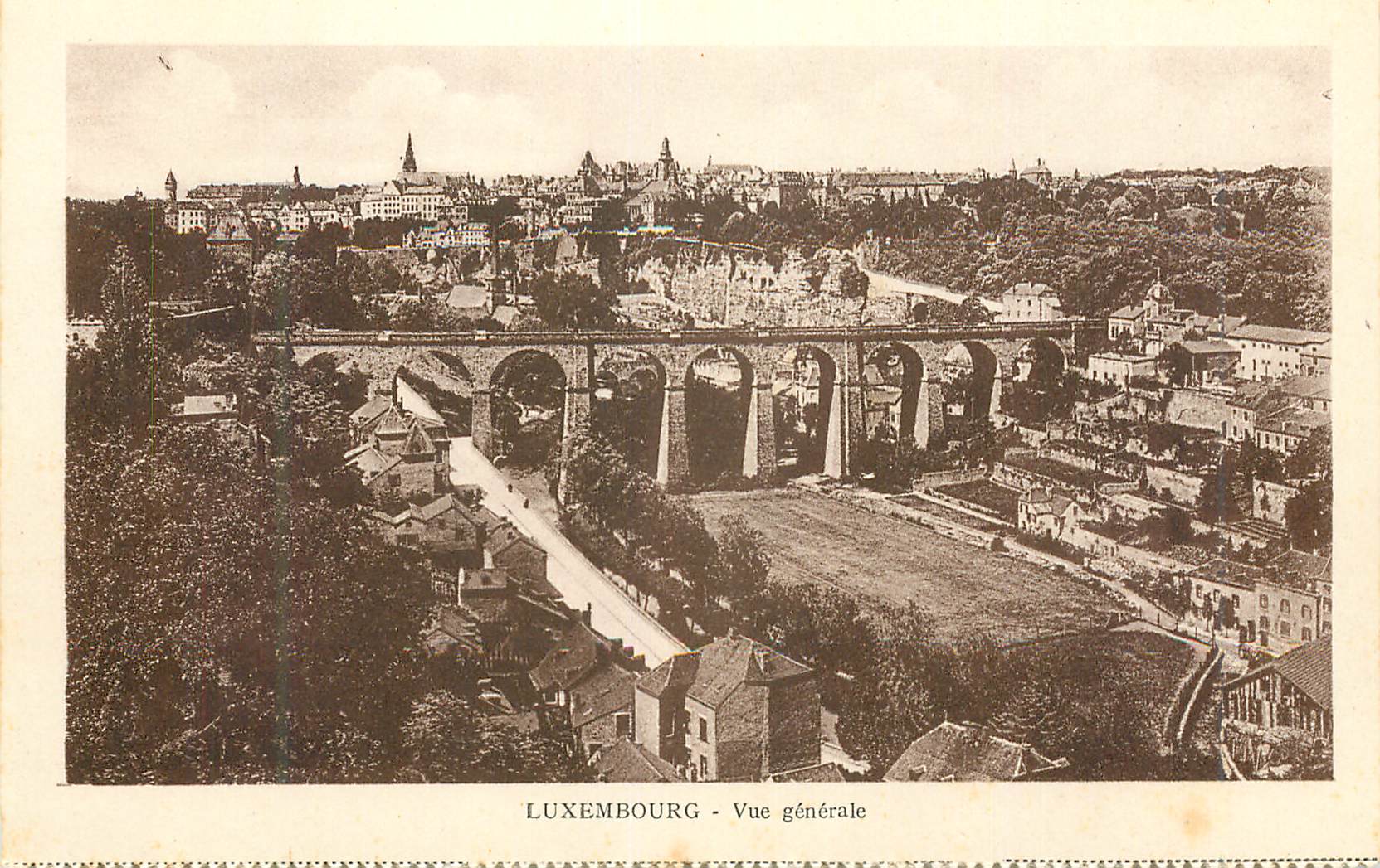 CPA Luxembourg vue generale
