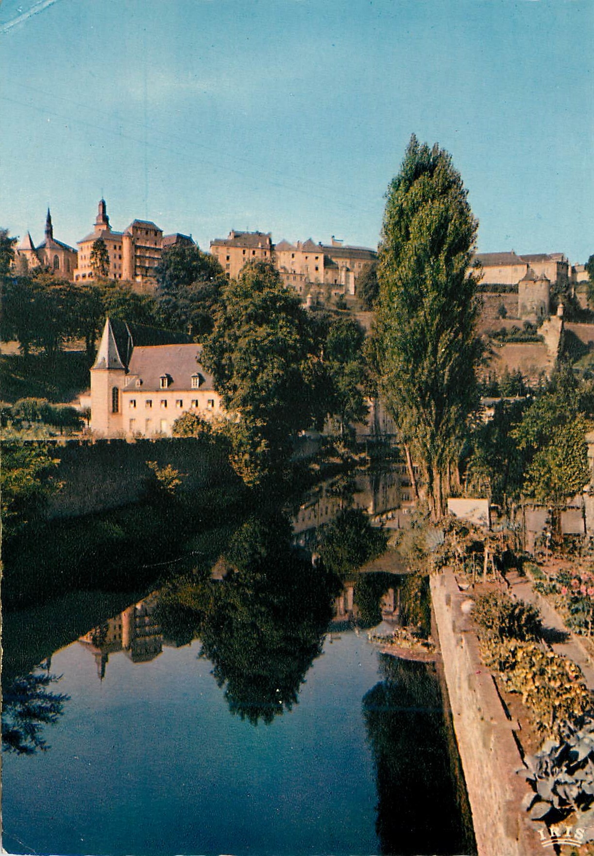 CPM Luxembourg L'Alzette et vue sur la ville haute