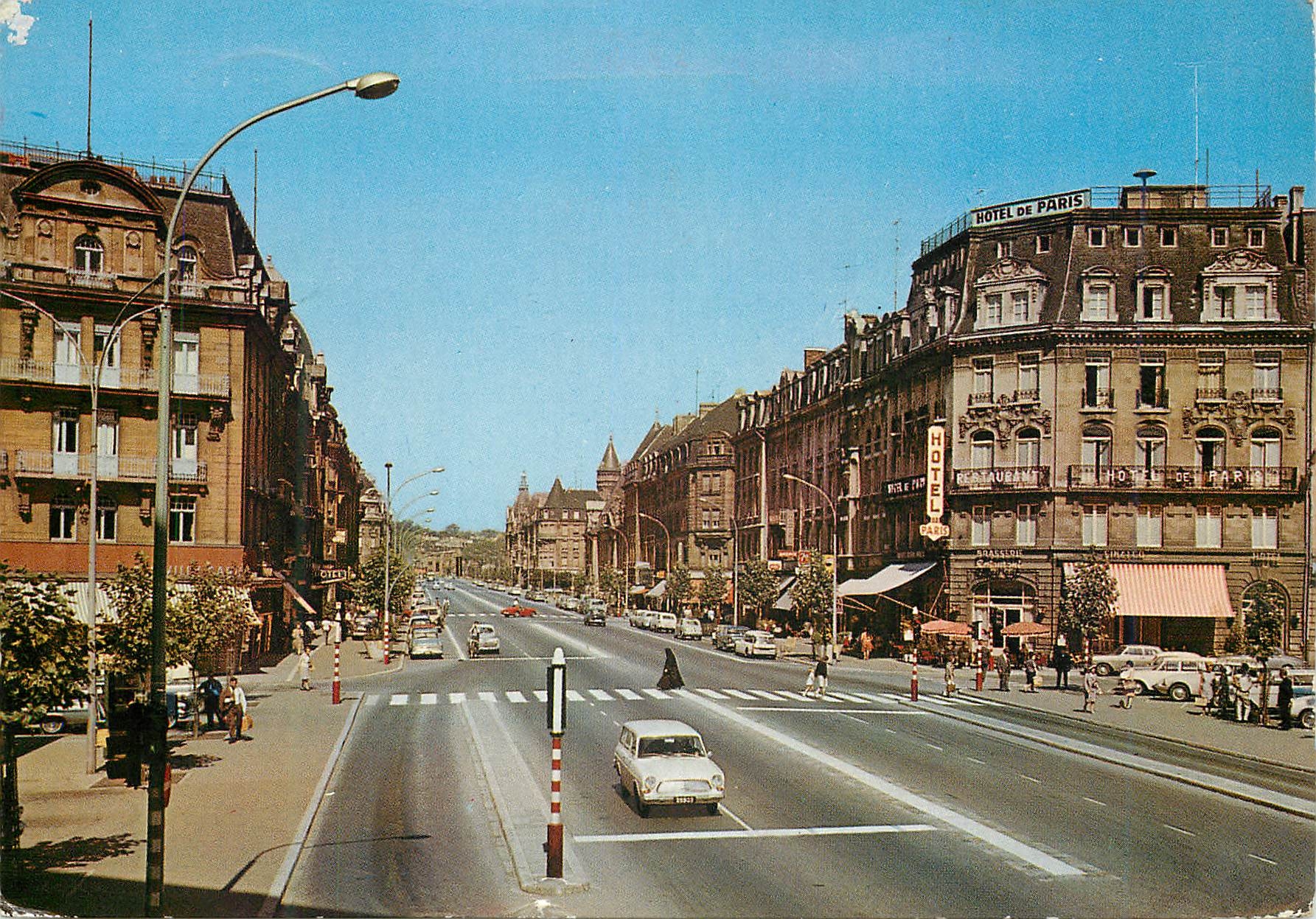CPM Luxembourg L'avenue de la Liberte et la Place de Paris