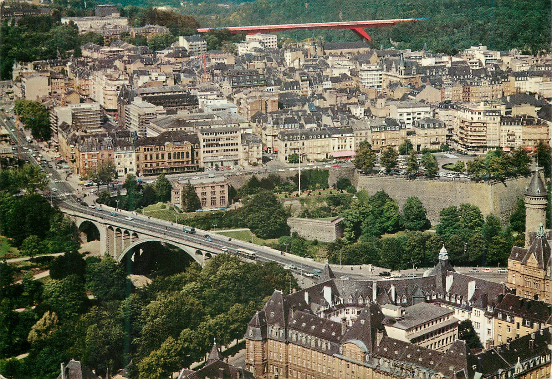 CPM Luxembourg Vue aerienne