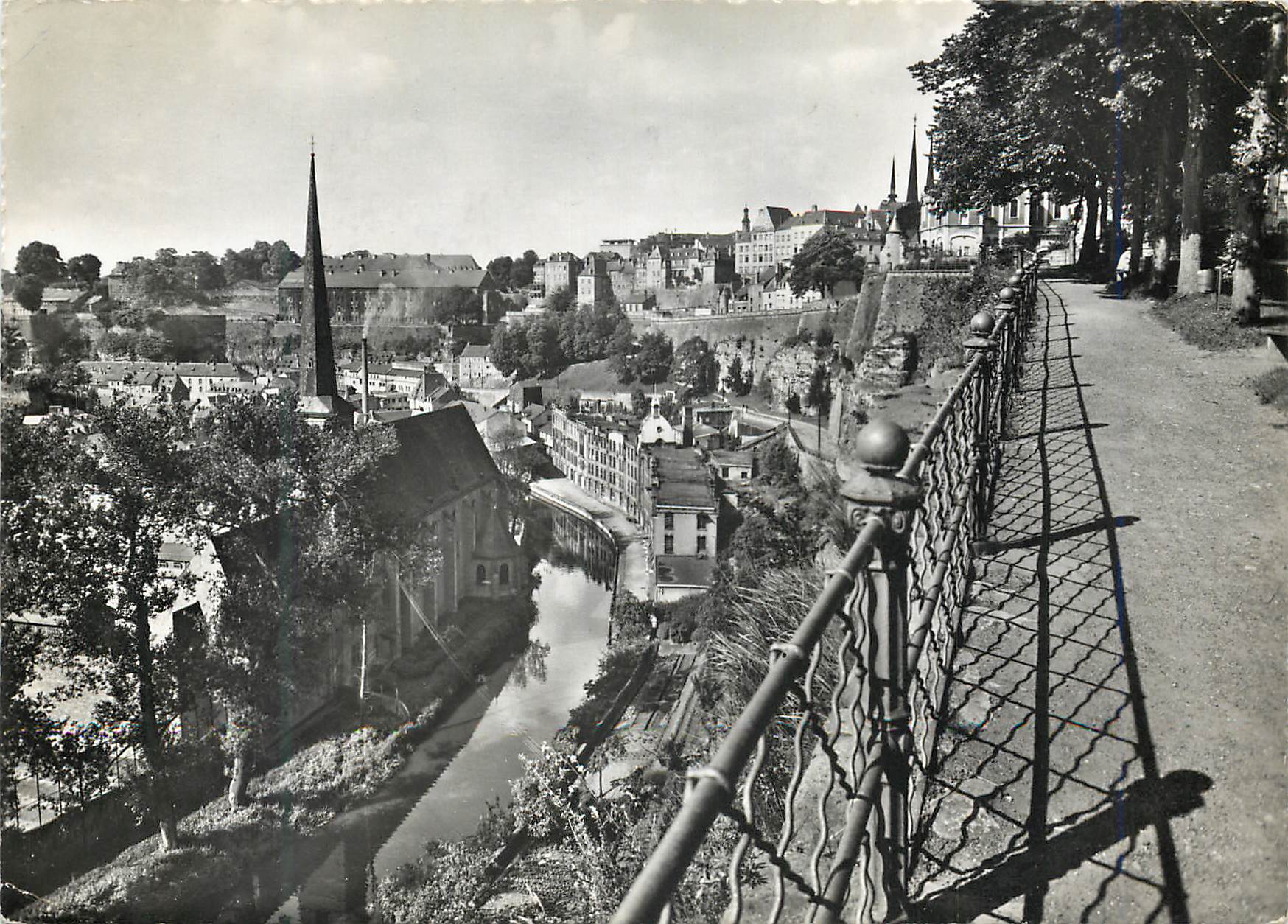 CPA Luxembourg Alzette pittoresque au Grund