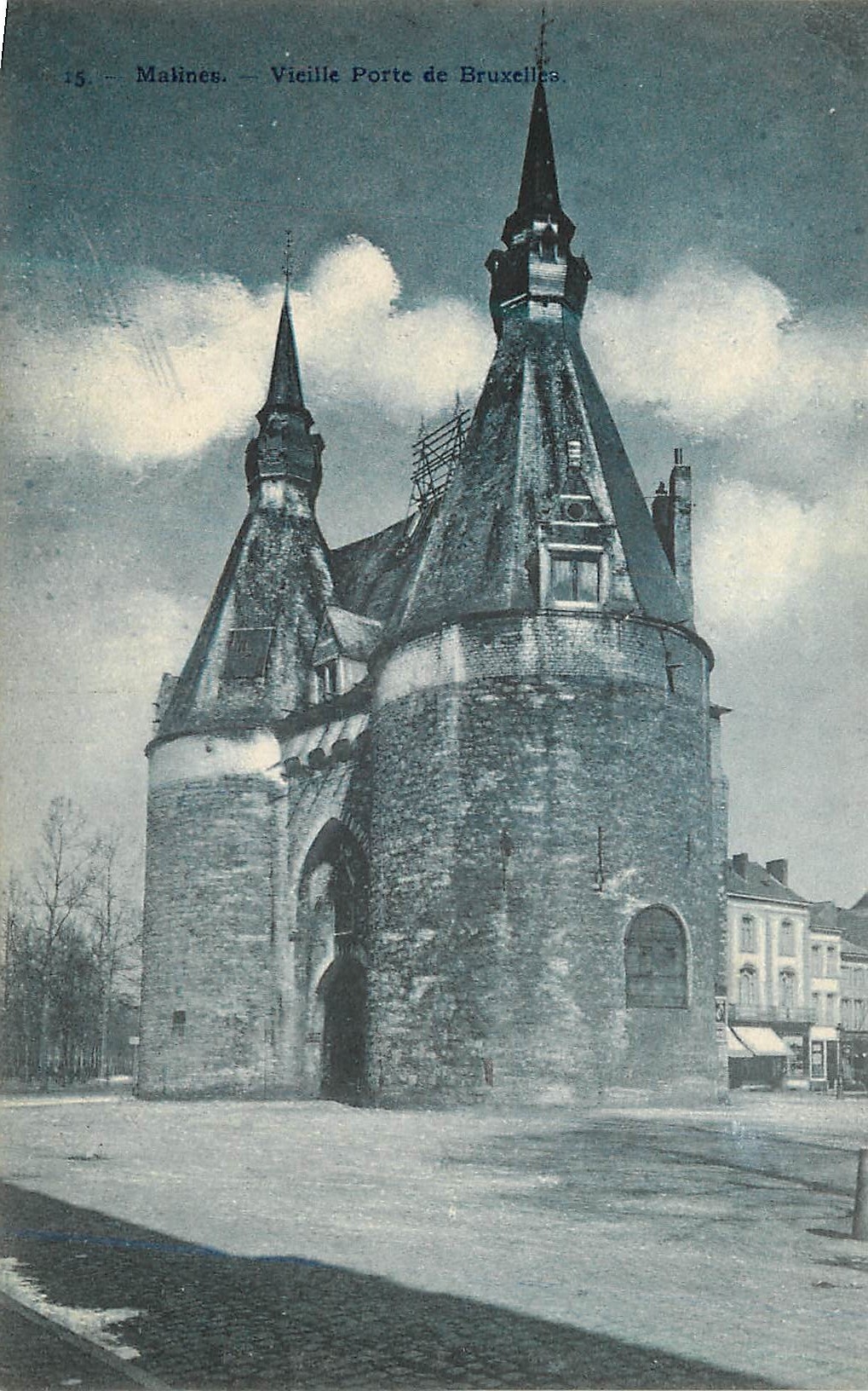 CPA Malines Vieille Porte de Bruxelles