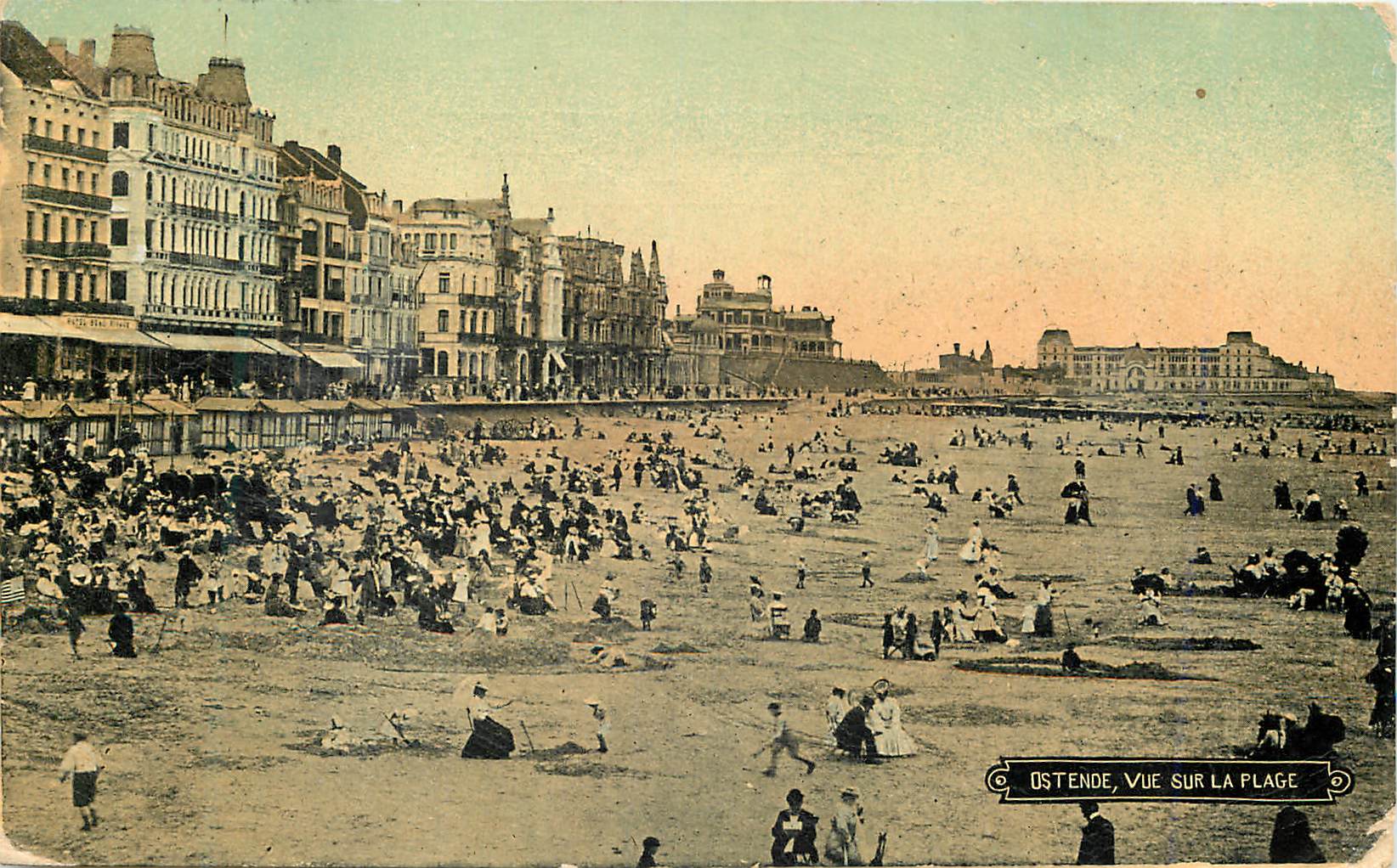 CPA Namur Ostende Vue sur la plage