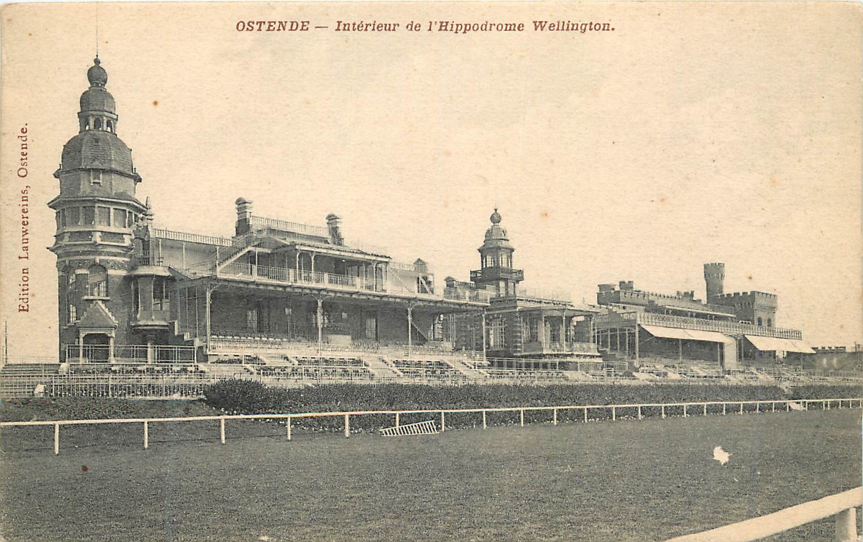 CPA Namur Ostende Interieur de l'Hippodrome Wellington Chevaux