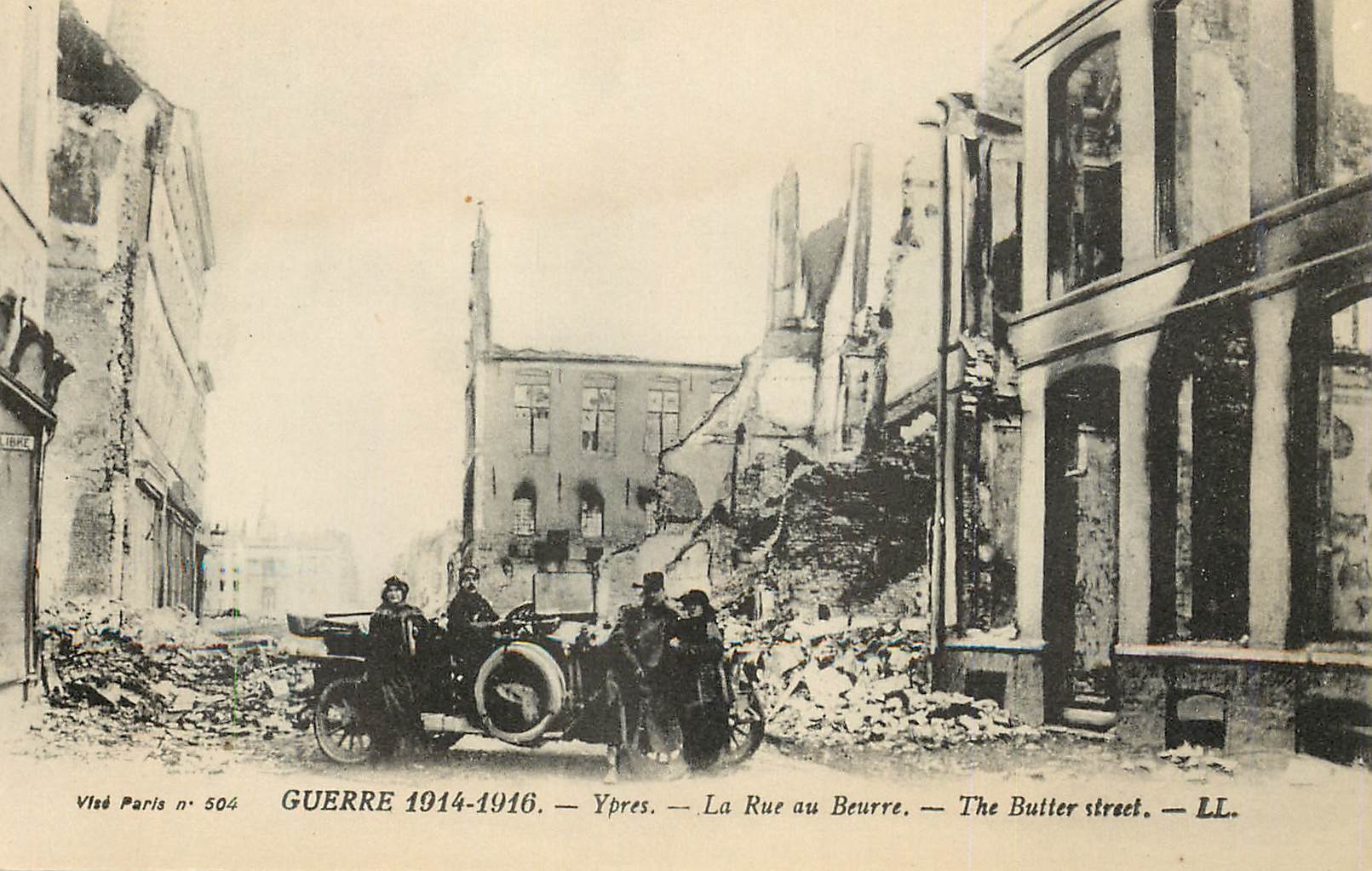 CPA Ypres La Rue au Beurre Guerre 1914-1916 Tank Char d'assaut  Militaria