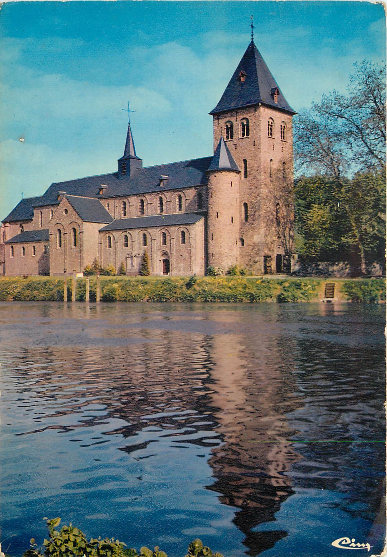 CPM Hastiere sur meuse eglise romane