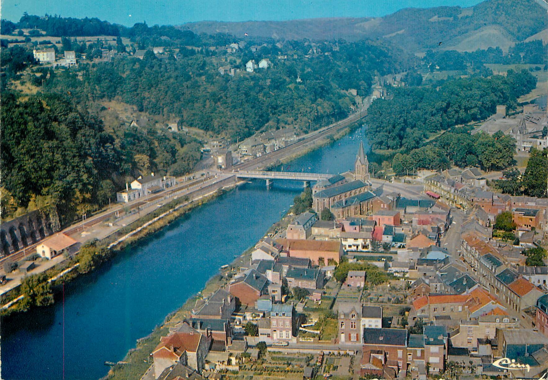 CPA Filf sur ourthe panorama aerien