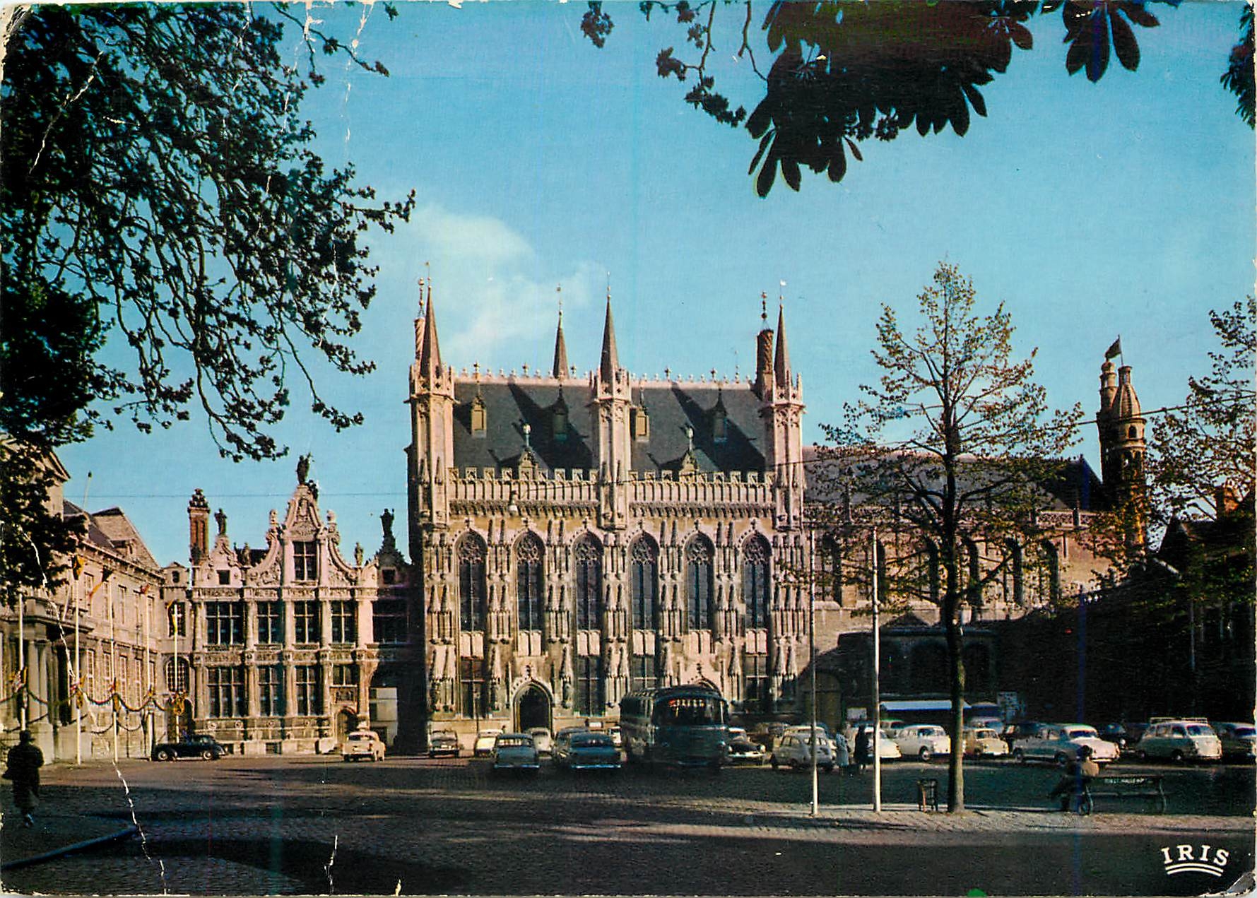 Bruges - Le Kanselarij (Hôtel de Ville) et la Basilique du Sang - édition Iris