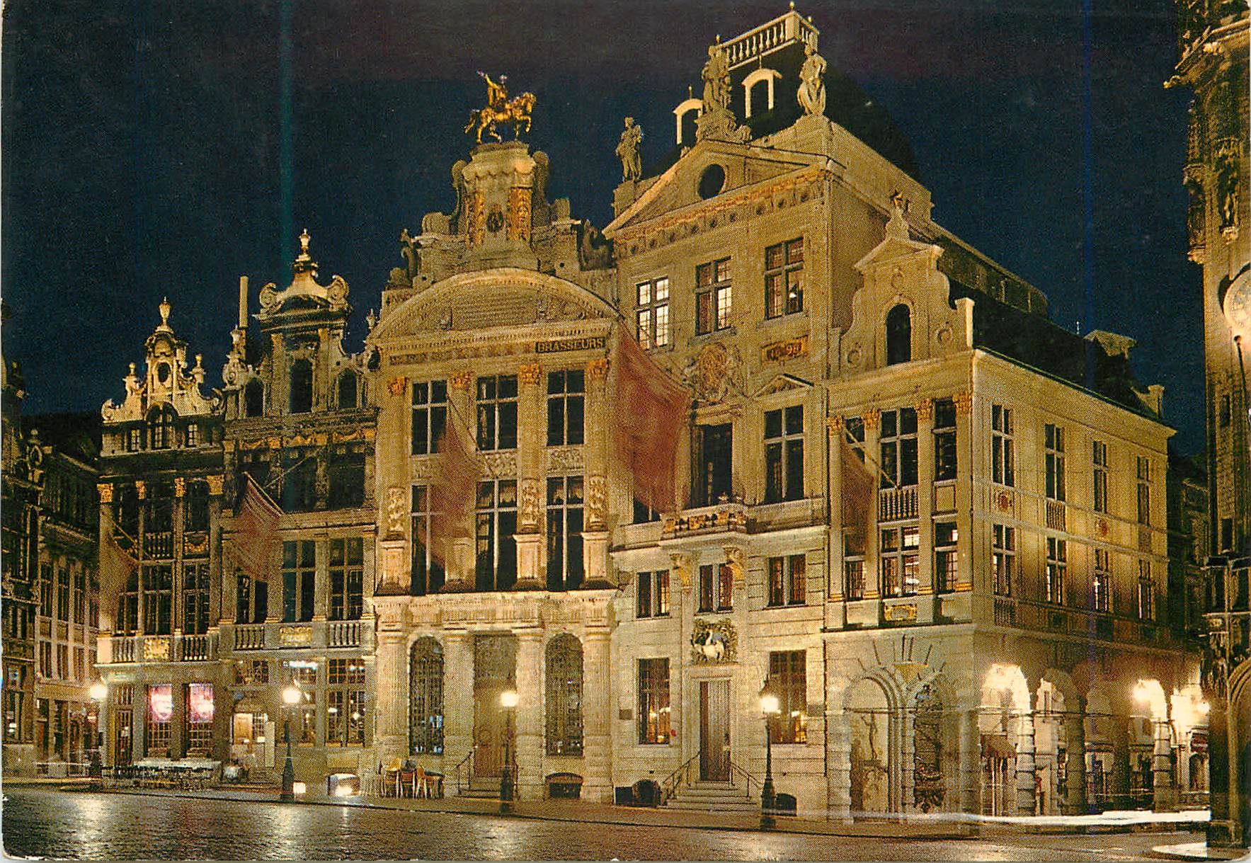 CPM Bruxelles grand place l'etoil le cygne l'arbre d'or