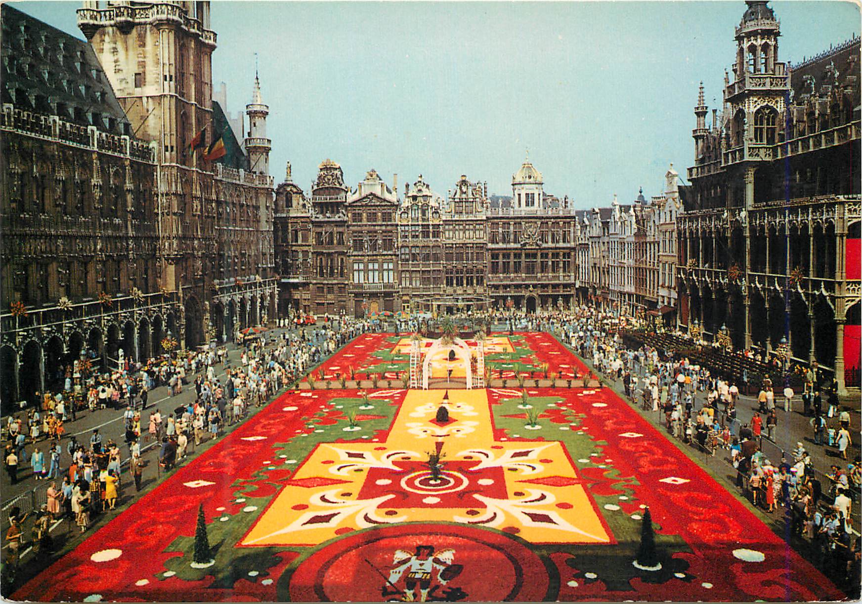 CPM Bruxelles grand place tapis de fleurs