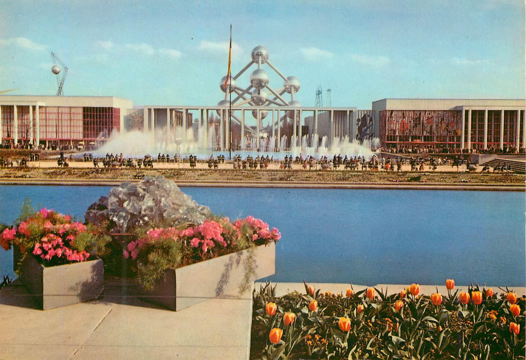 CPM Bruxelles et portique de belgique Bruxelles  Exposition unverselle de 1958 Atomium
