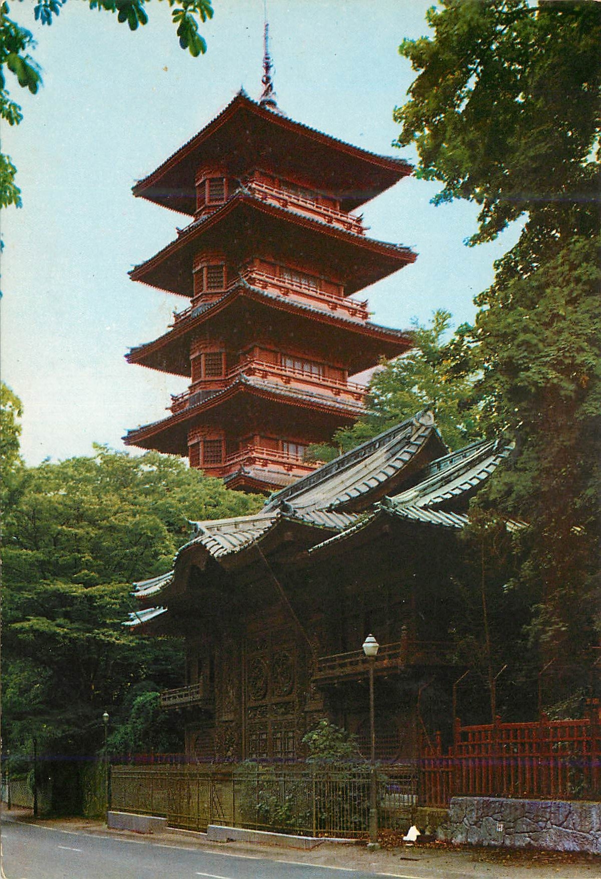 CPM Bruxelles la tour japonaise provenant de l'exposition de paris (1900)  Japon Nippon