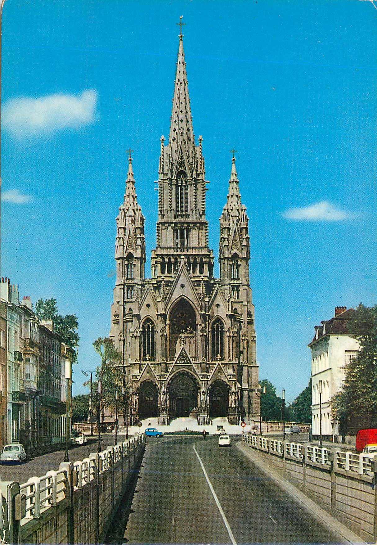 CPM Bruxelles eglise N D de Laeken
