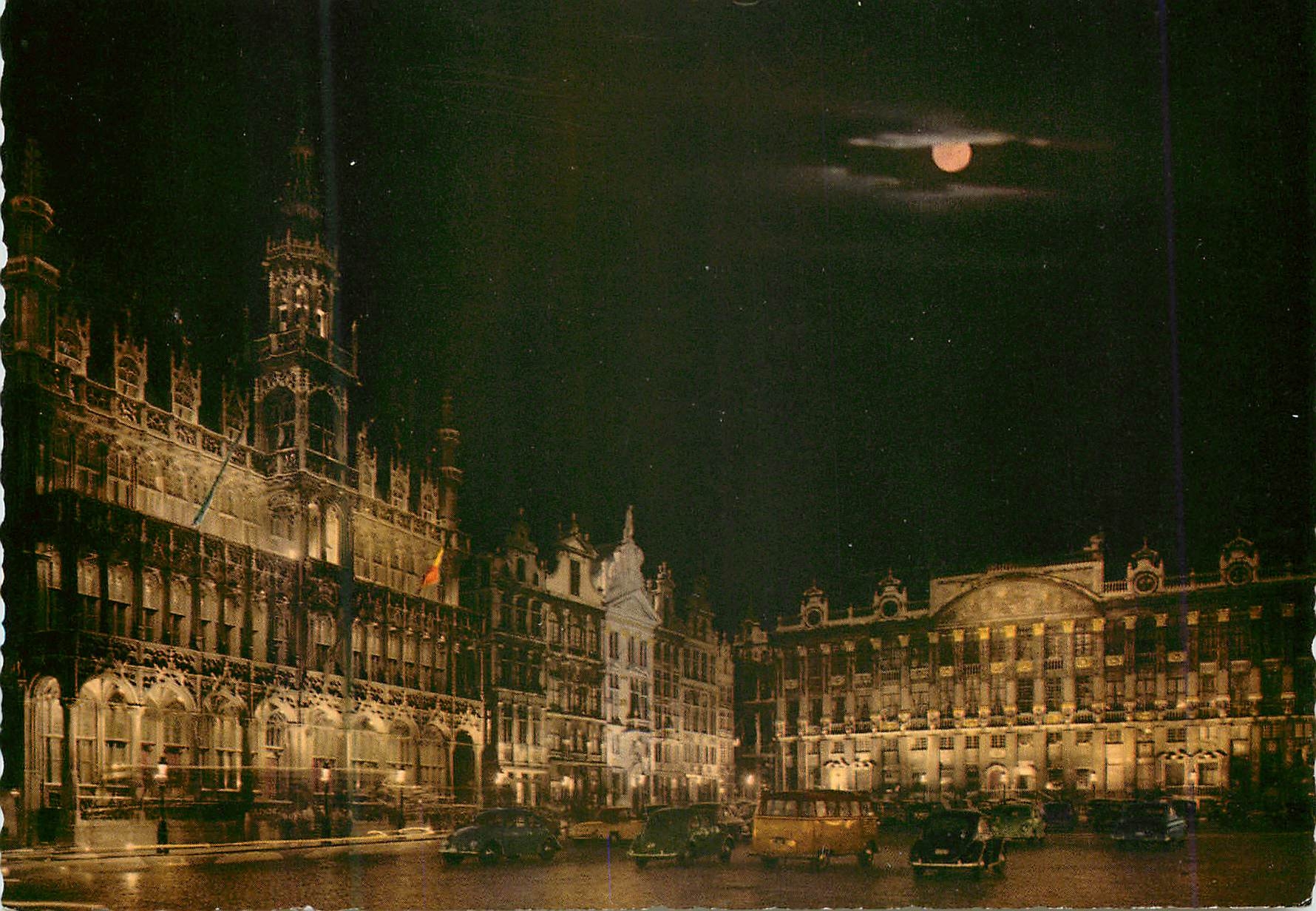 CPM Bruxelles un coir de la grand place