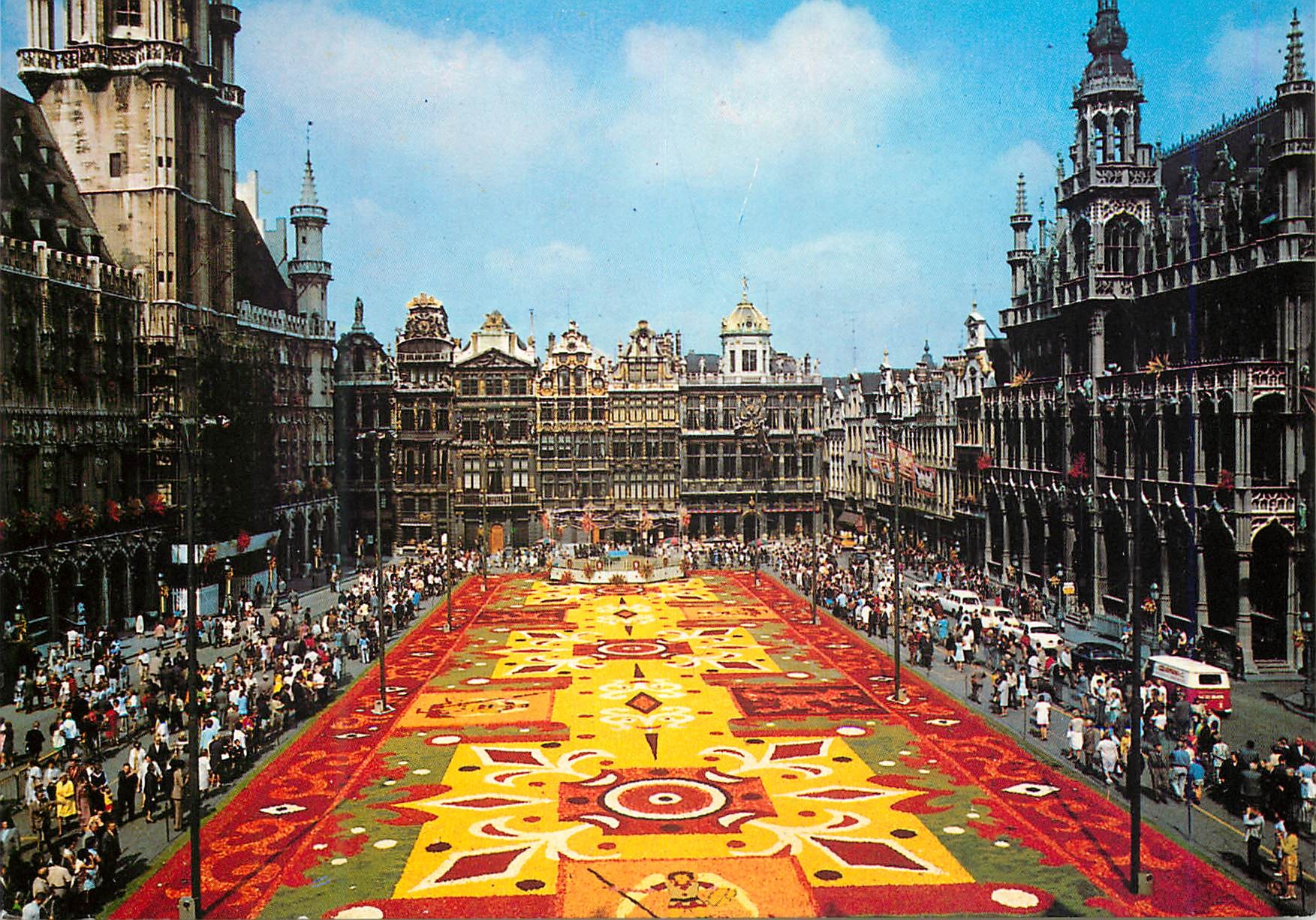 CPM Bruxelles grand place tapis des fleurs