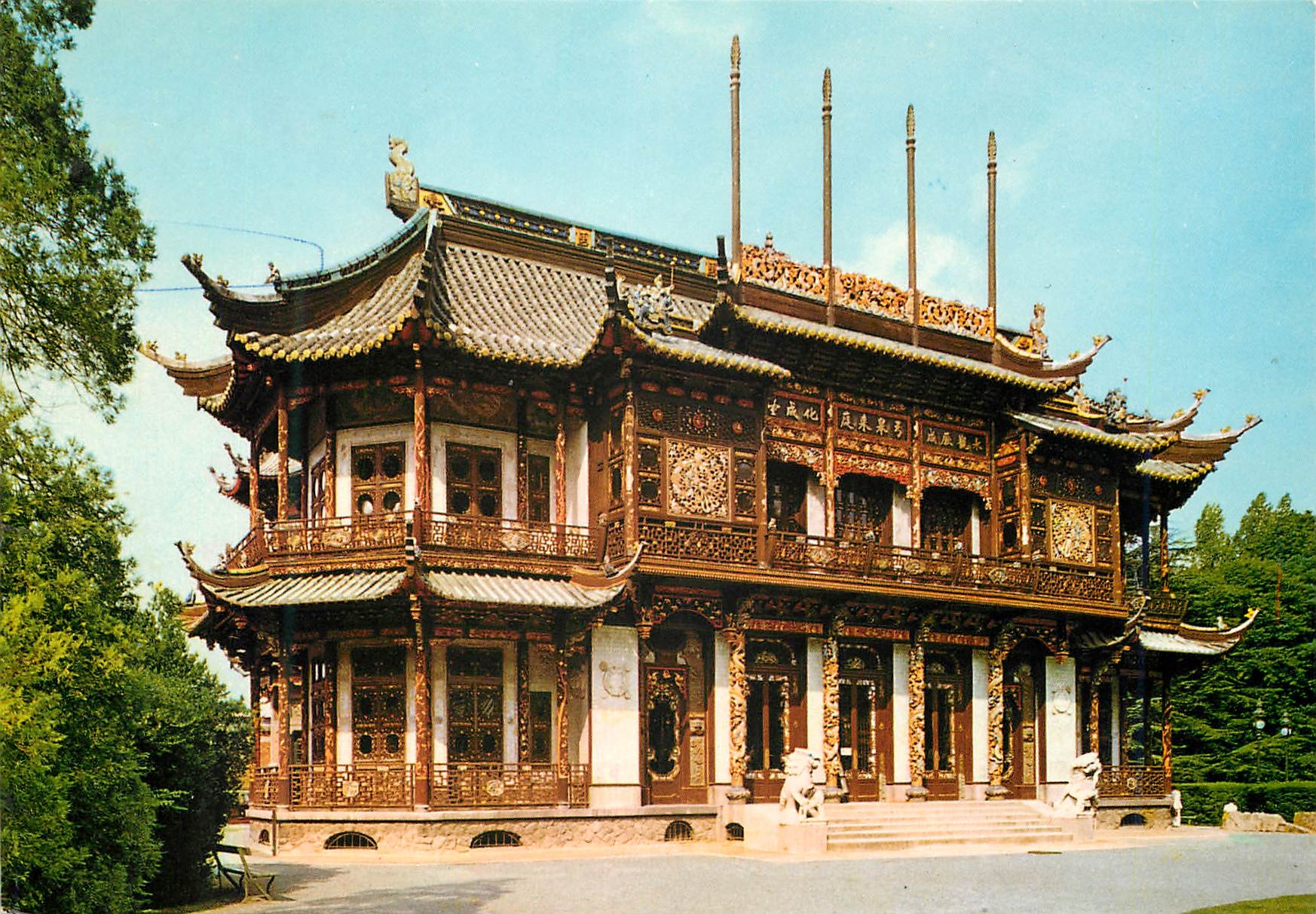 CPM Bruxelles le pavillon chinois provenant de l'exposition de paris