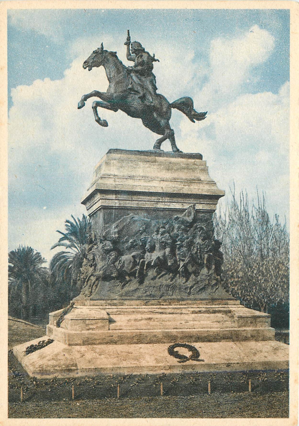 CPM Roma monument a anita garhaldi