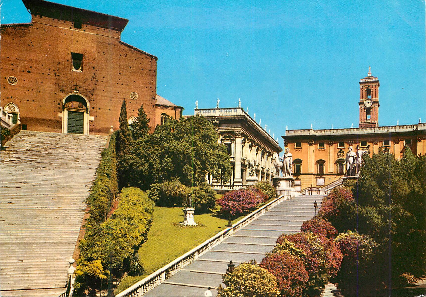 CPM Roma Le Capitole et Eglise de Sainte Marie d'Aracoeli