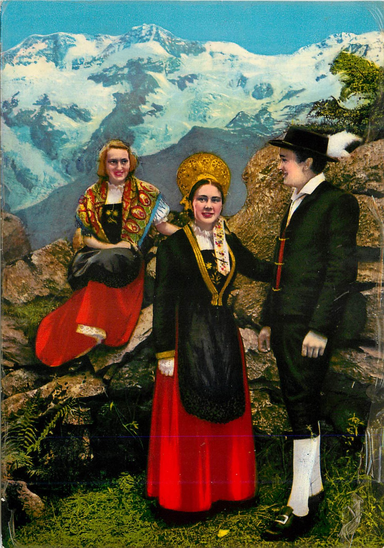 CPM Sicille Gressoney St J an M Rosa e costumi Folklore