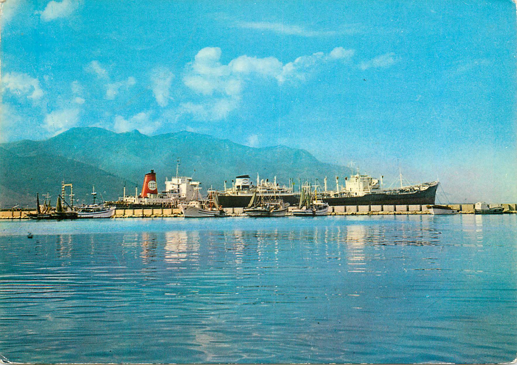 CPM Gaeta Appontement petroliers Bateaux