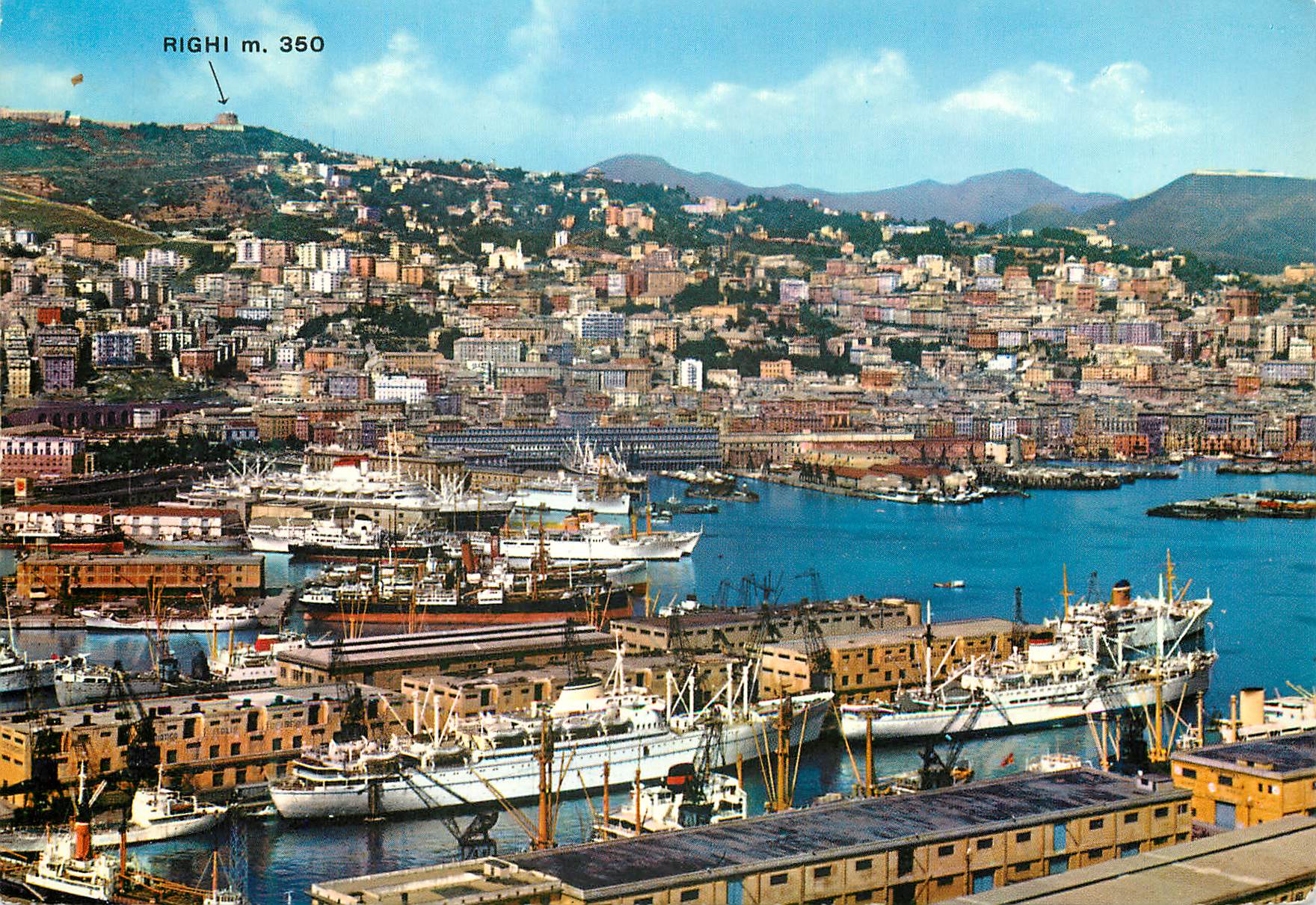 CPM Genova porto panorama Bateaux