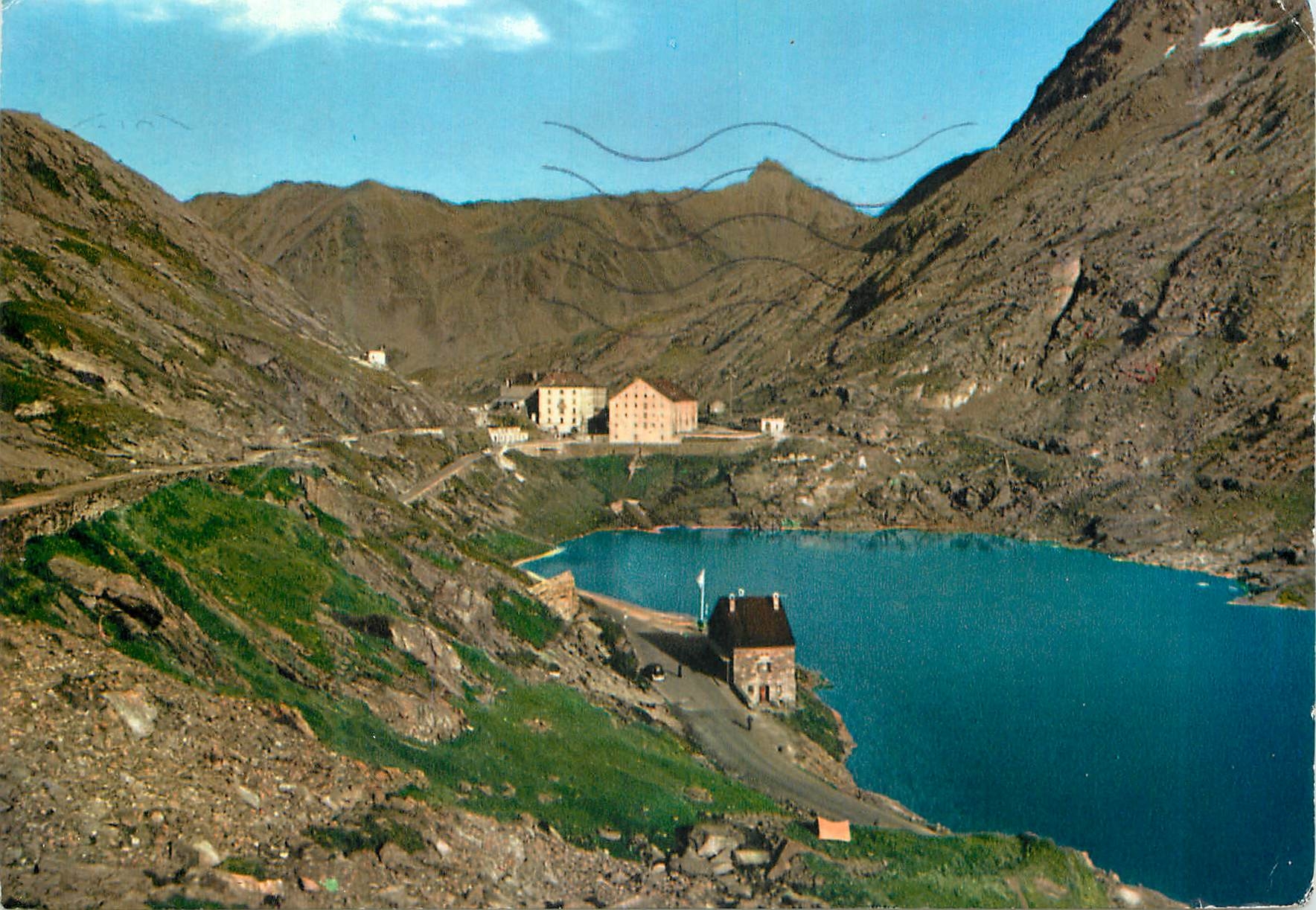 CPM le lac et l'hospice du grand st bernard m 2467