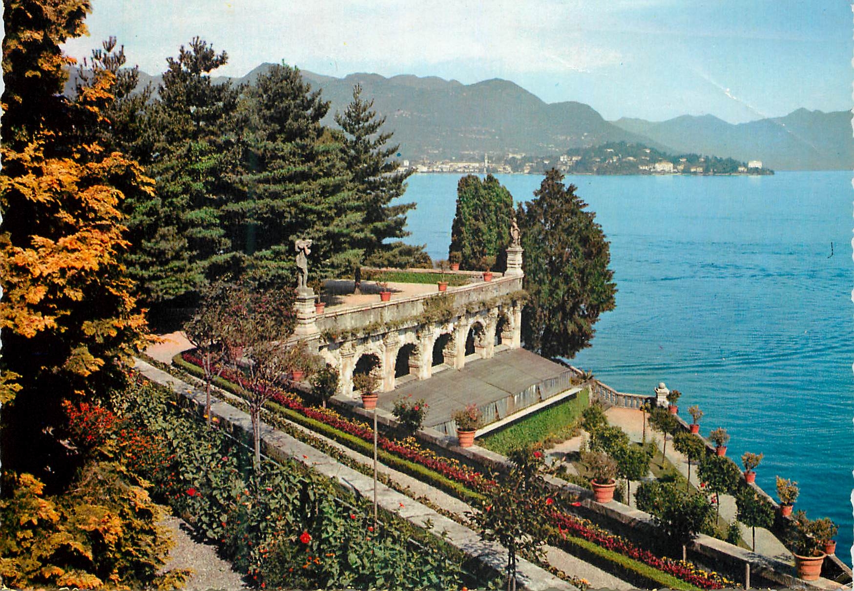 CPM Lac majeur ile bella jardin