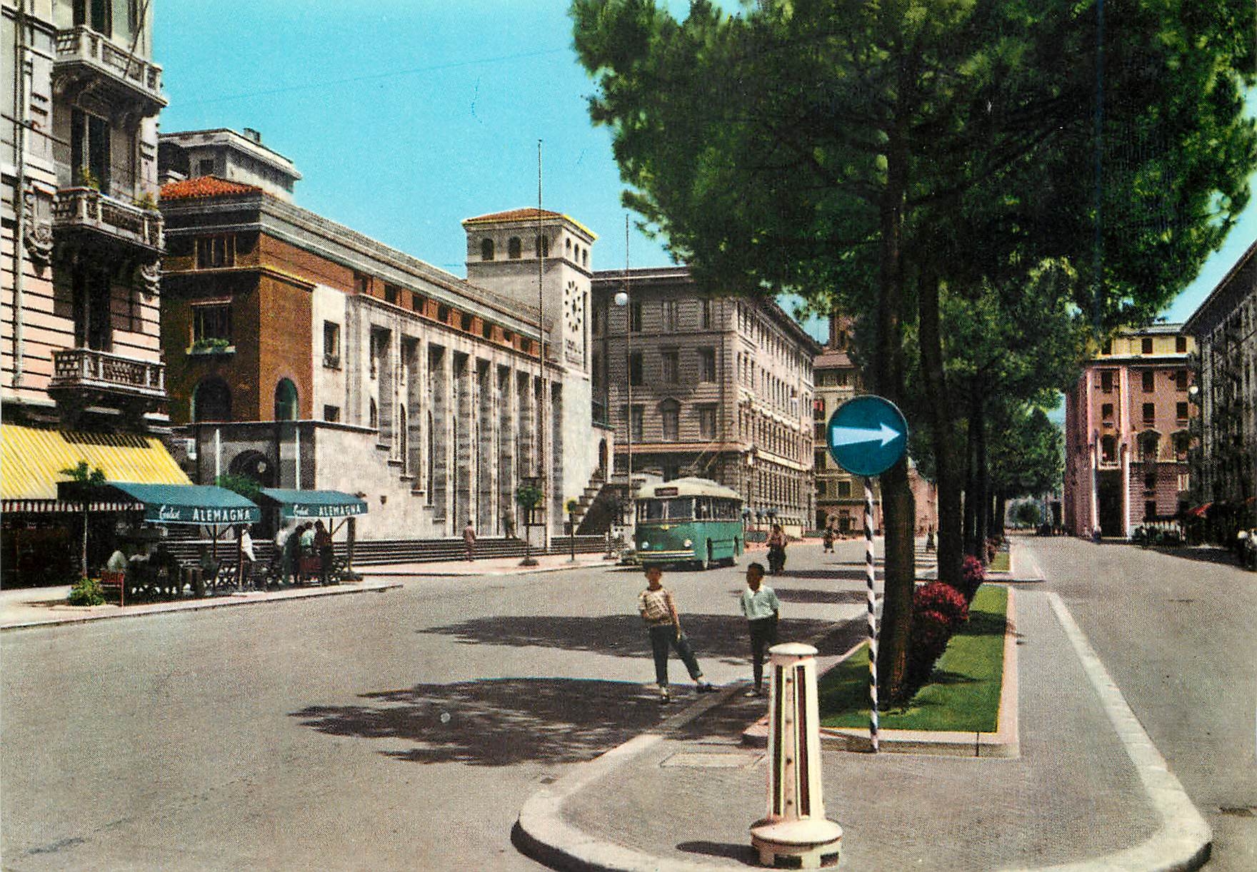 CPM La spezia place verdi palais des postes et telegraphes