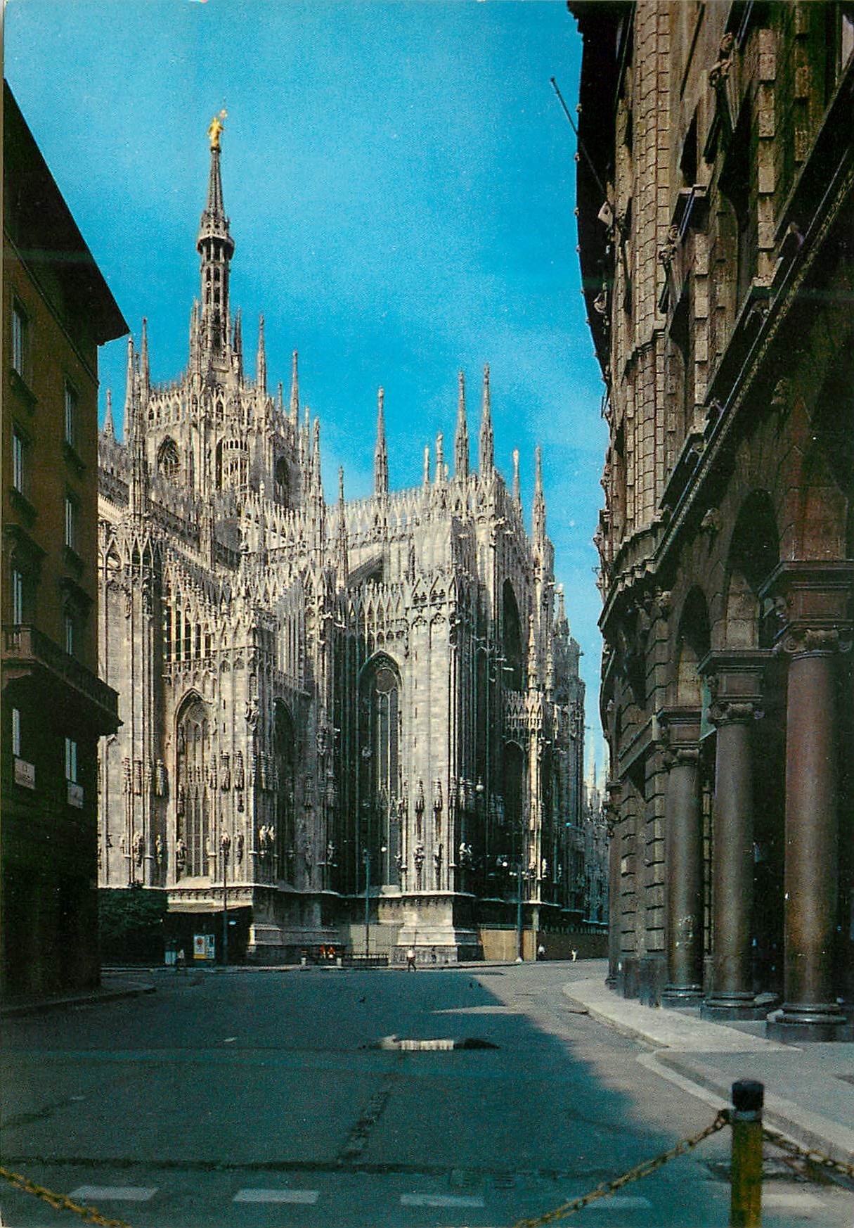 CPM Milano Boulevard Vittorio Emanuele Raccourci du Dome