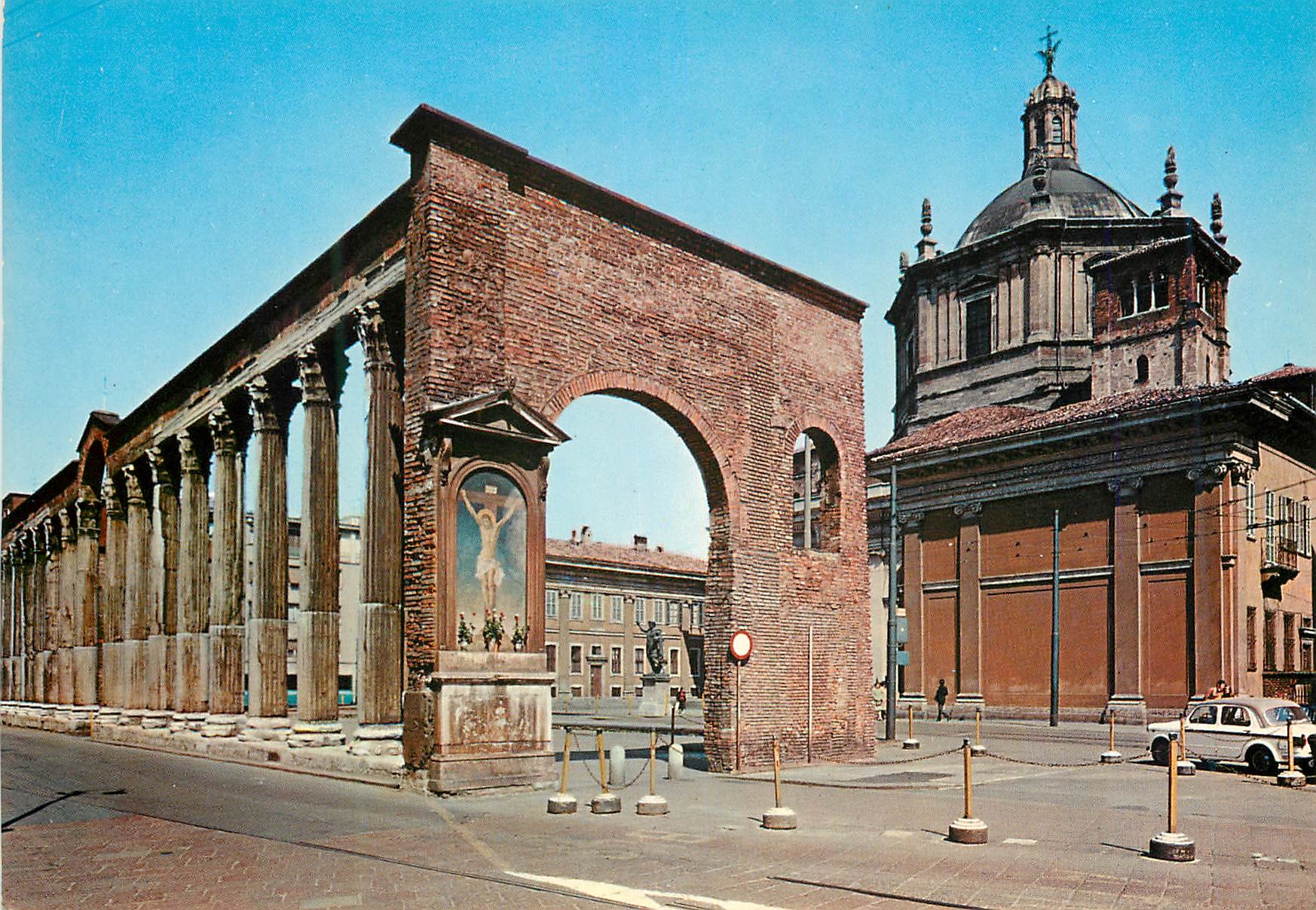 CPM Milano Colonnes de St Laurent