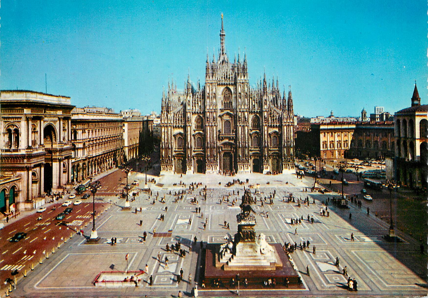 CPM Milano Place du Dome