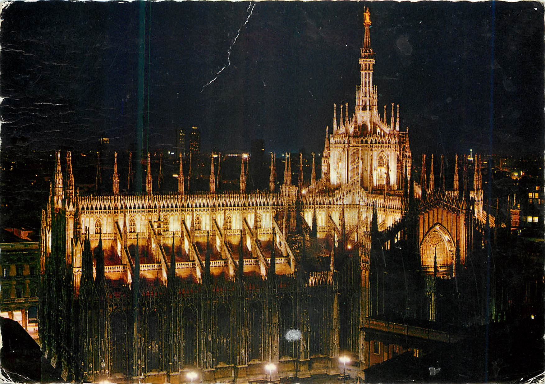 CPM Milano Le Dome (vue de nuit)